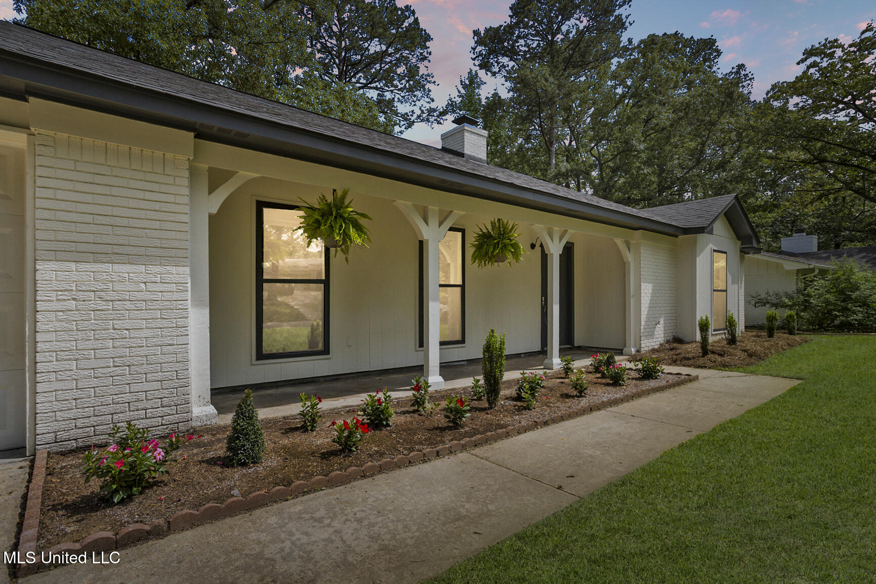 92 Longmeadow Road Property Photo