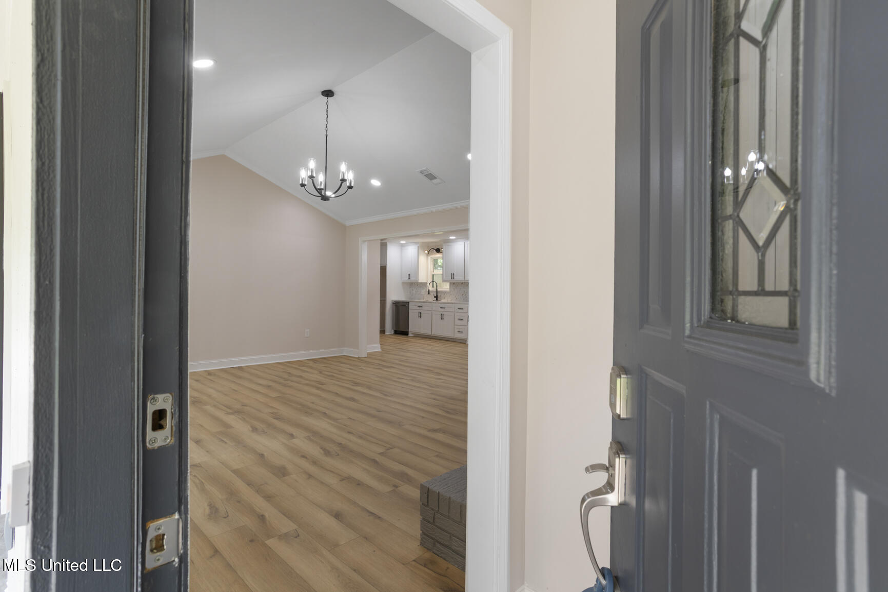 92 Longmeadow Road Property Photo 3