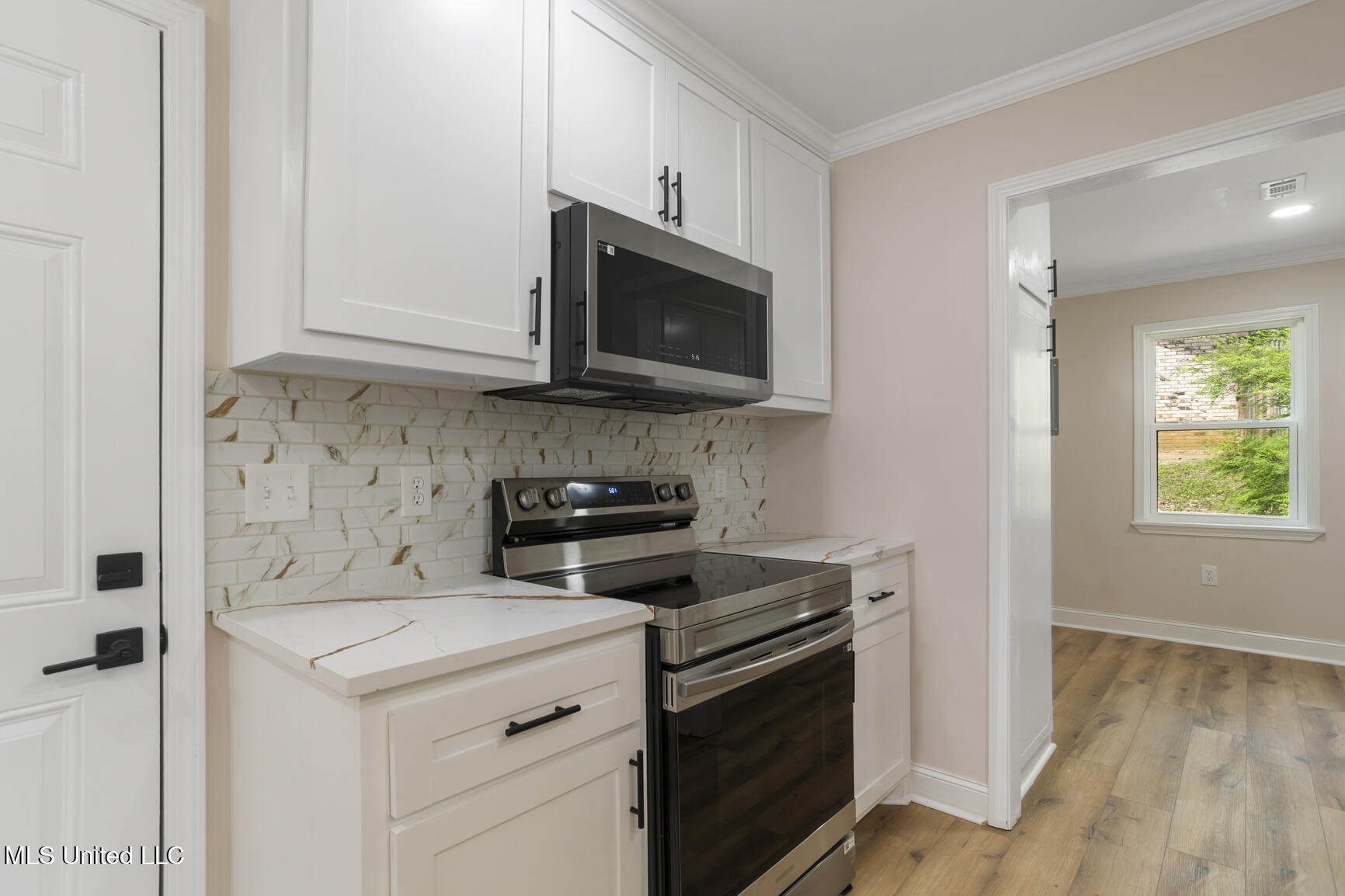 92 Longmeadow Road Property Photo 8
