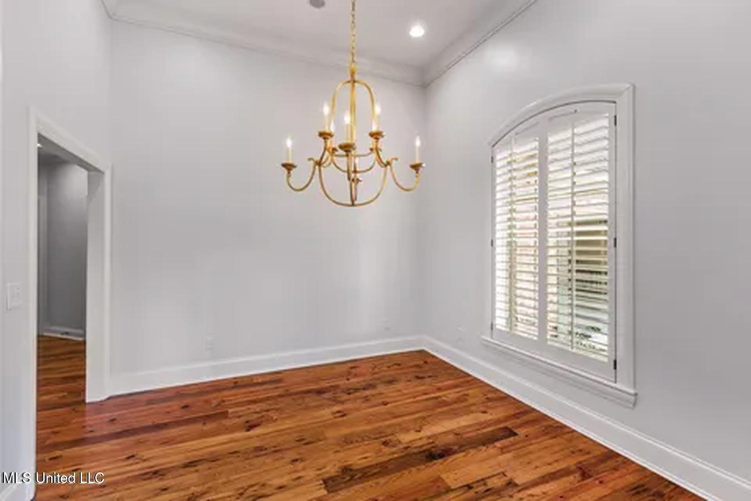 434 Laural Court Property Photo 16