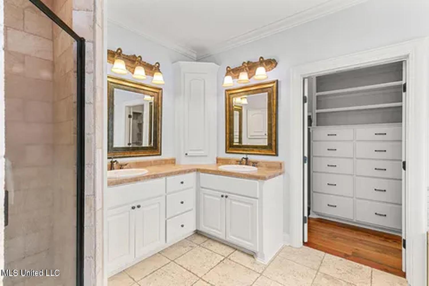 434 Laural Court Property Photo 24