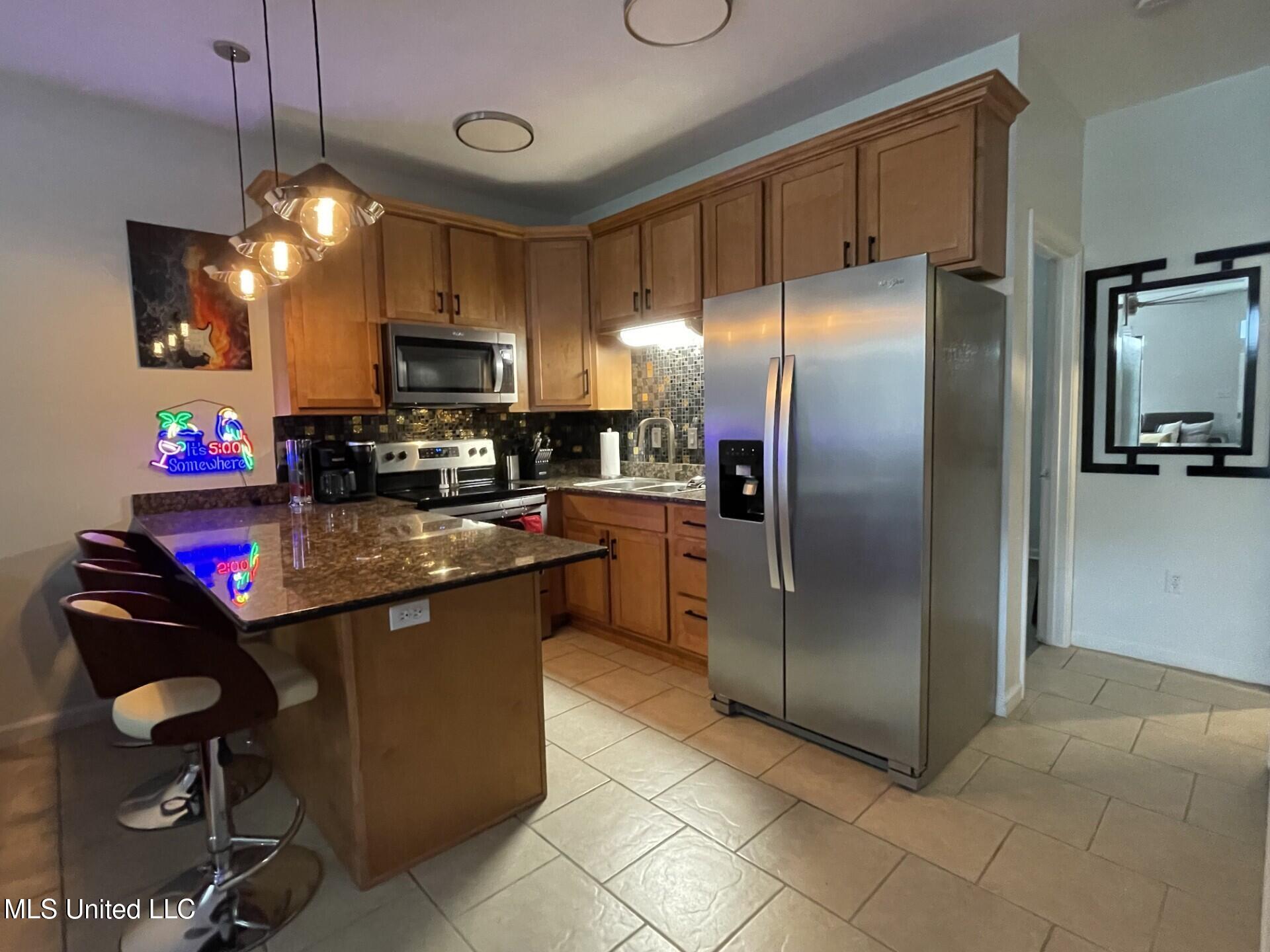 1276 Century Oaks Drive Property Photo 8