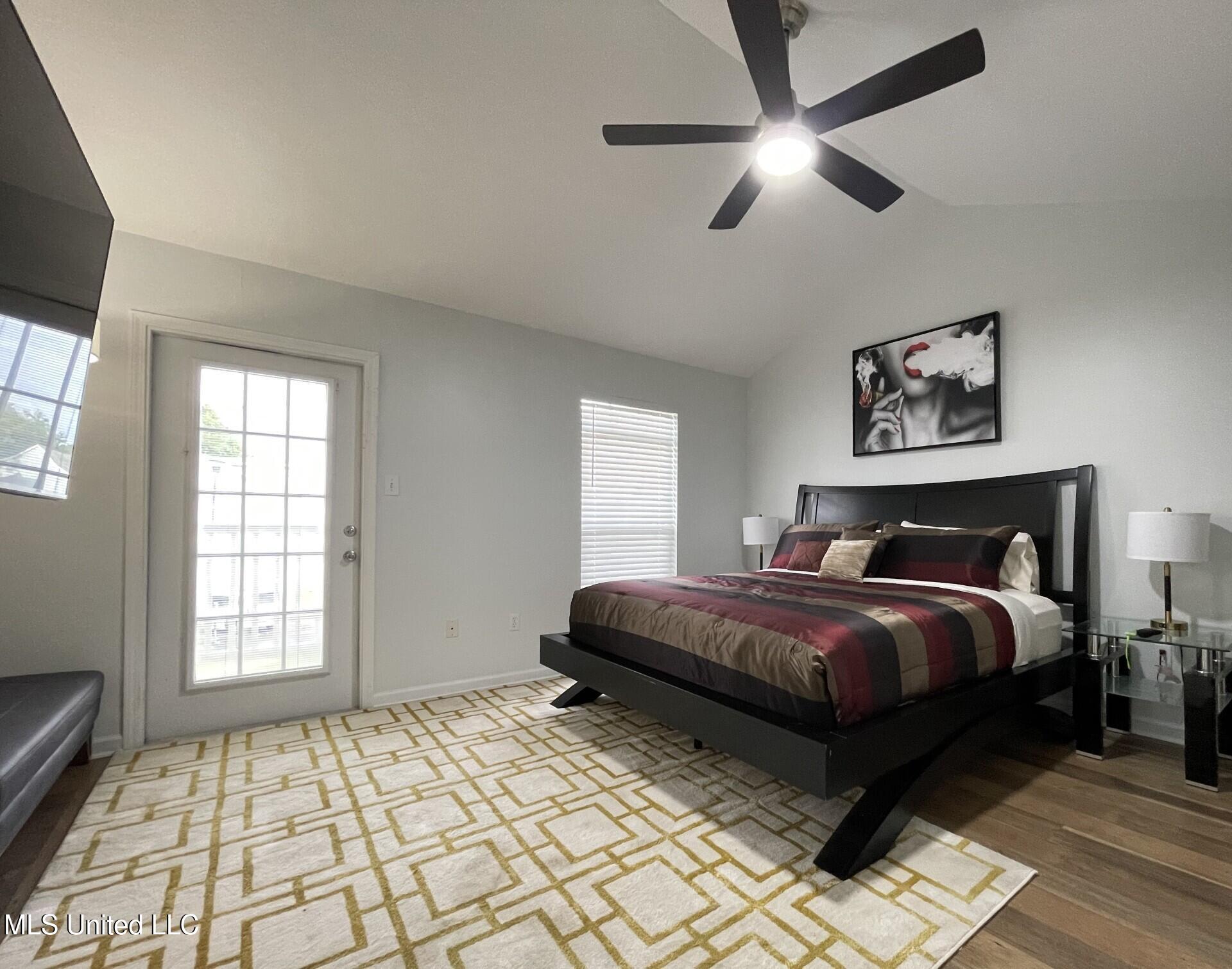1276 Century Oaks Drive Property Photo 12