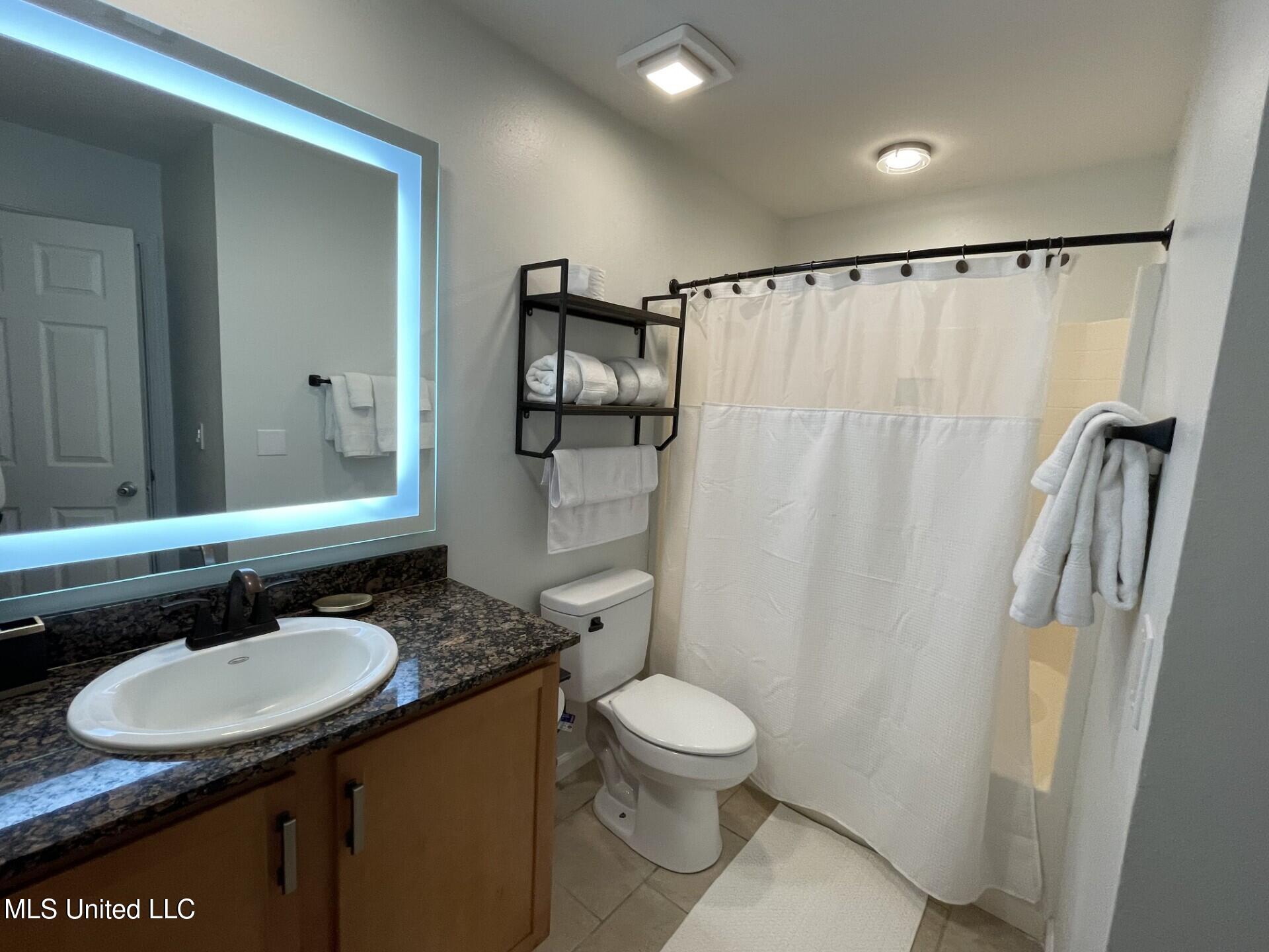1276 Century Oaks Drive Property Photo 21