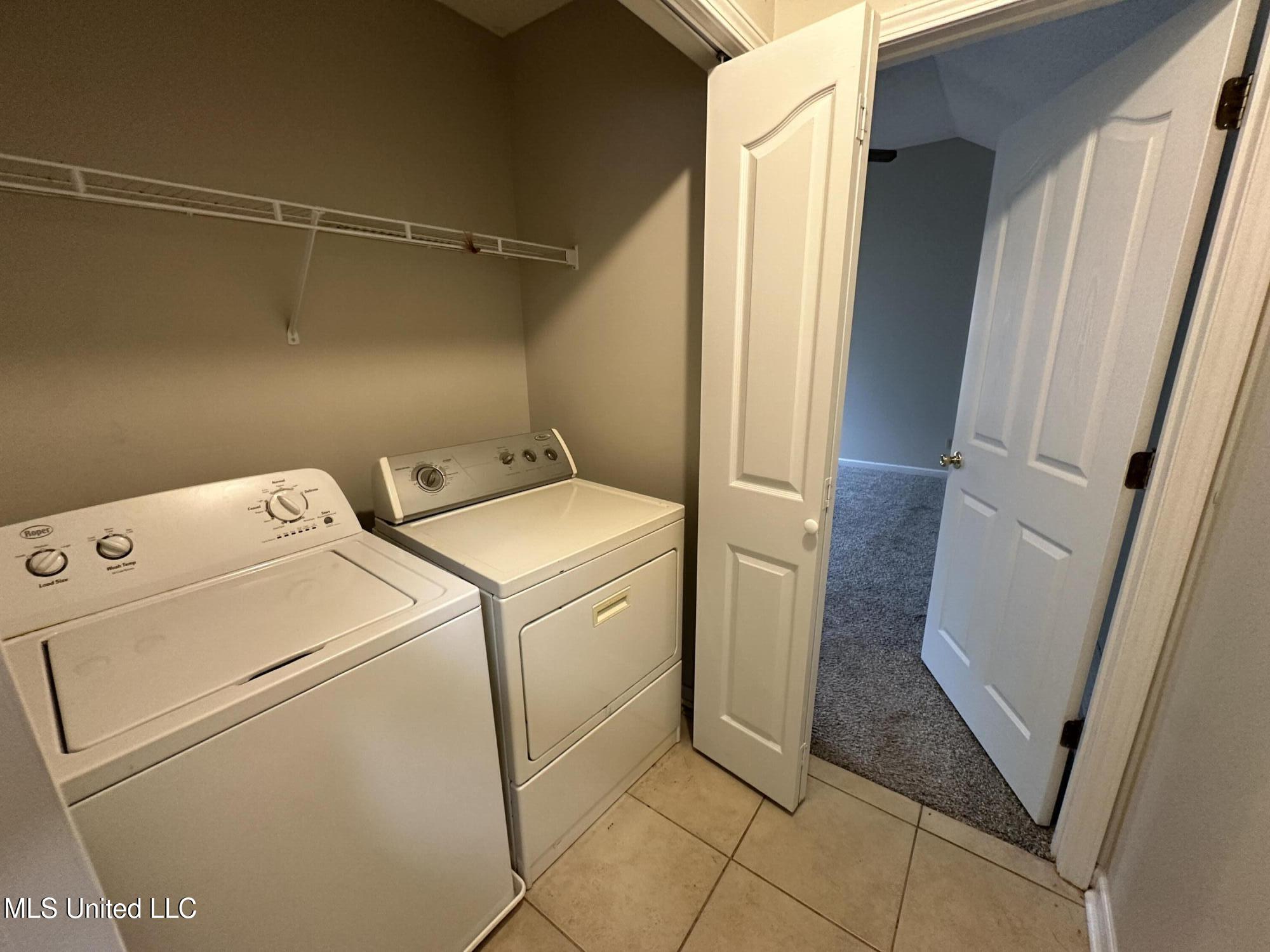 1664 Thomas Street Property Photo 10