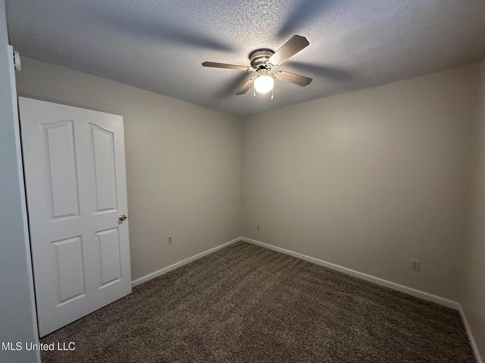 1664 Thomas Street Property Photo 19