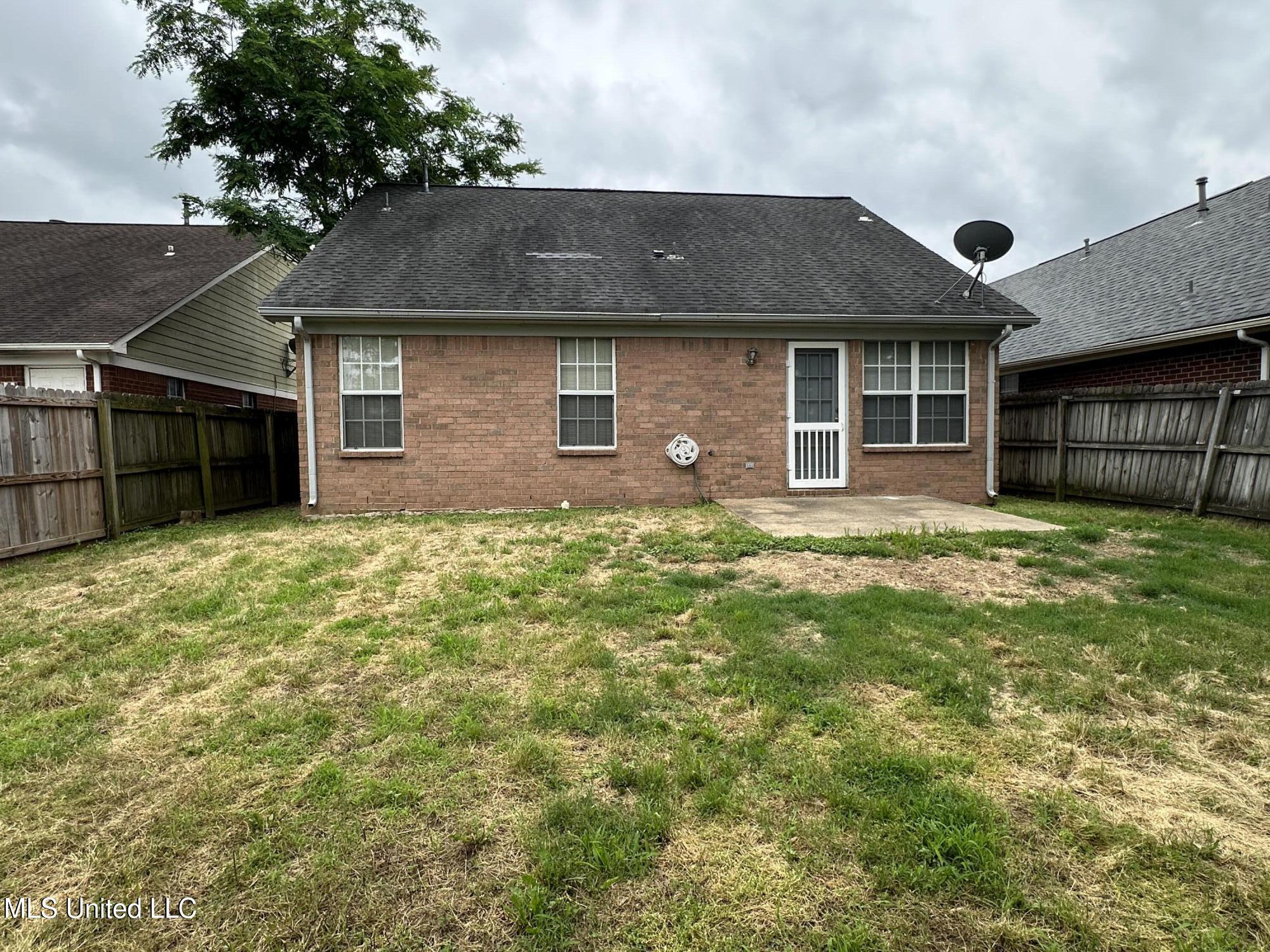 1664 Thomas Street Property Photo 21