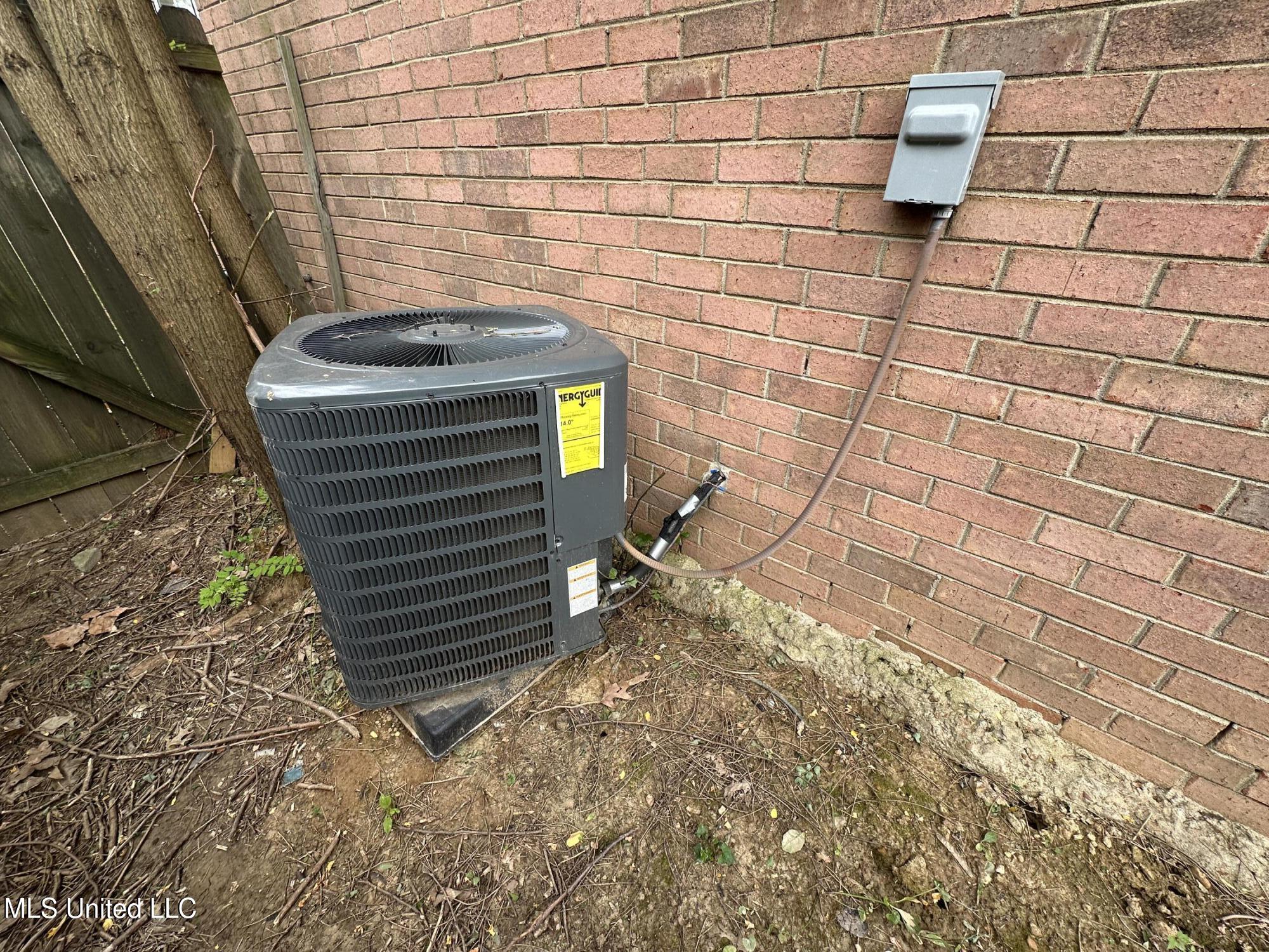 1664 Thomas Street Property Photo 22