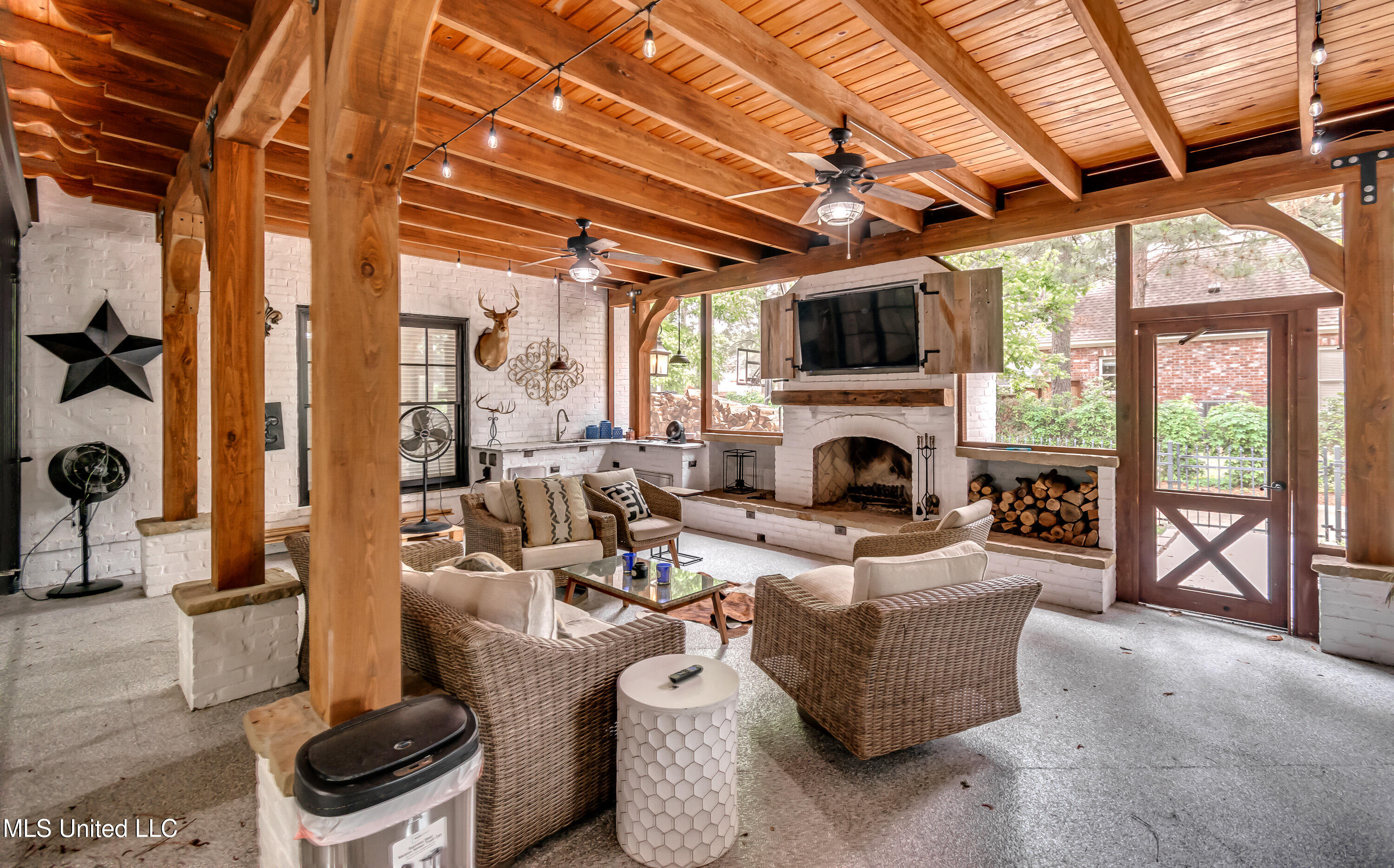 107 Chadwyck Court Property Photo 10