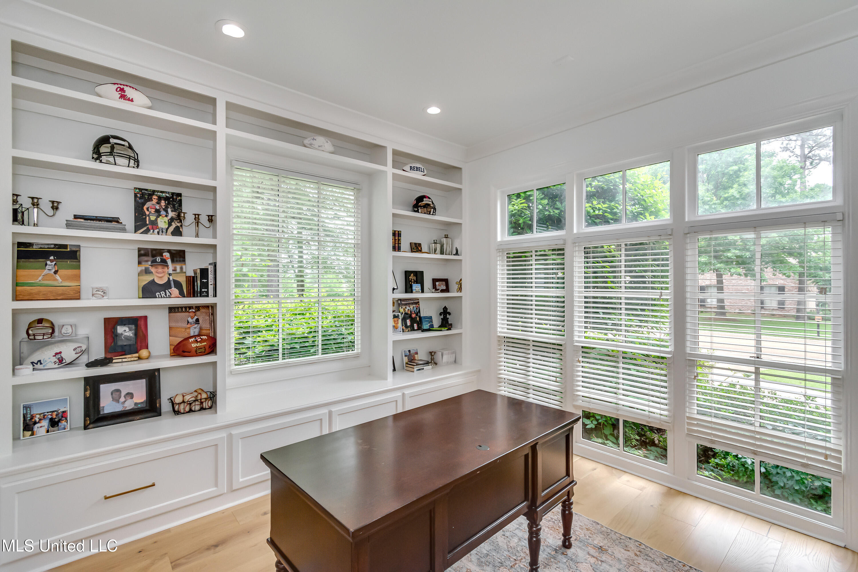107 Chadwyck Court Property Photo 16