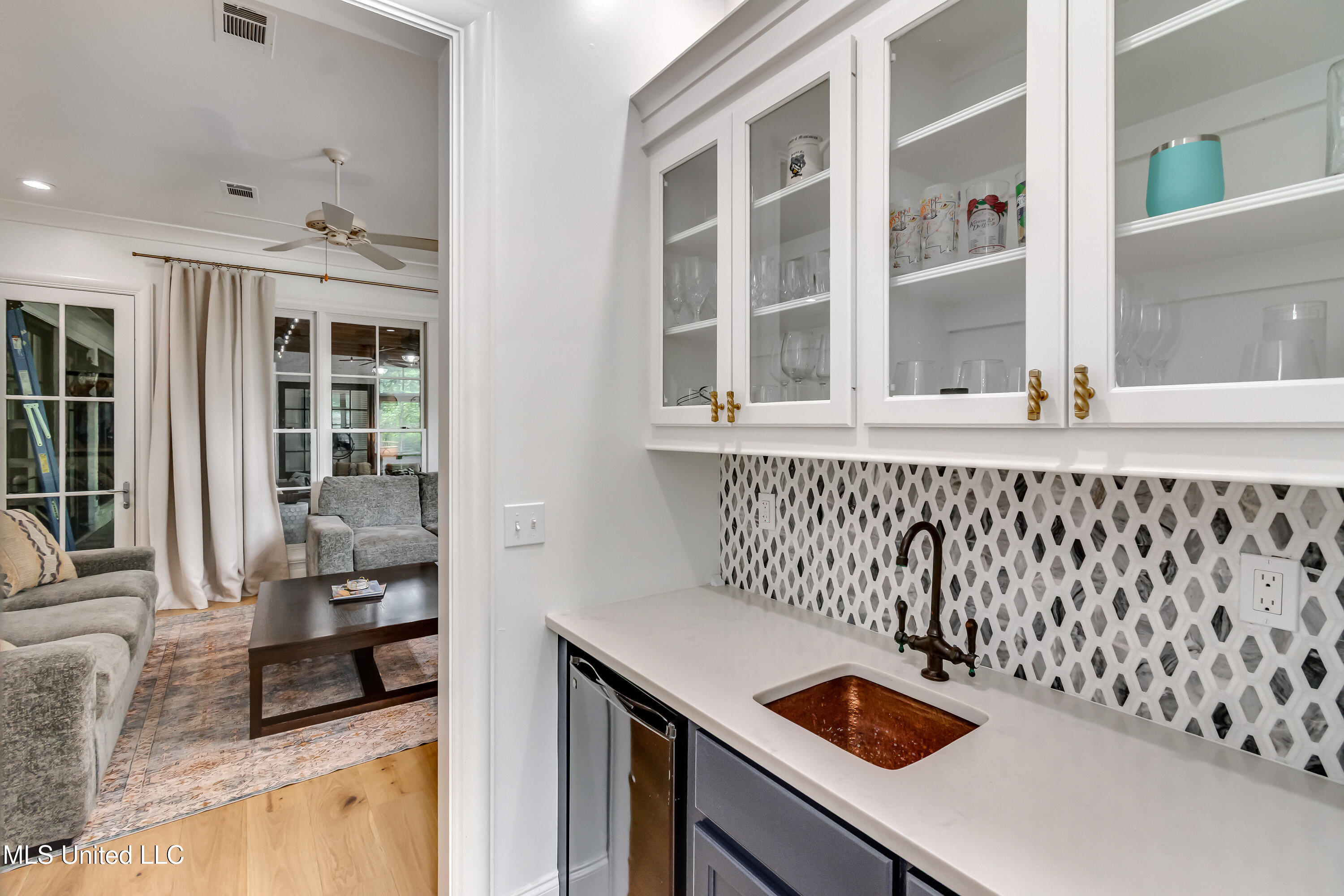 107 Chadwyck Court Property Photo 17