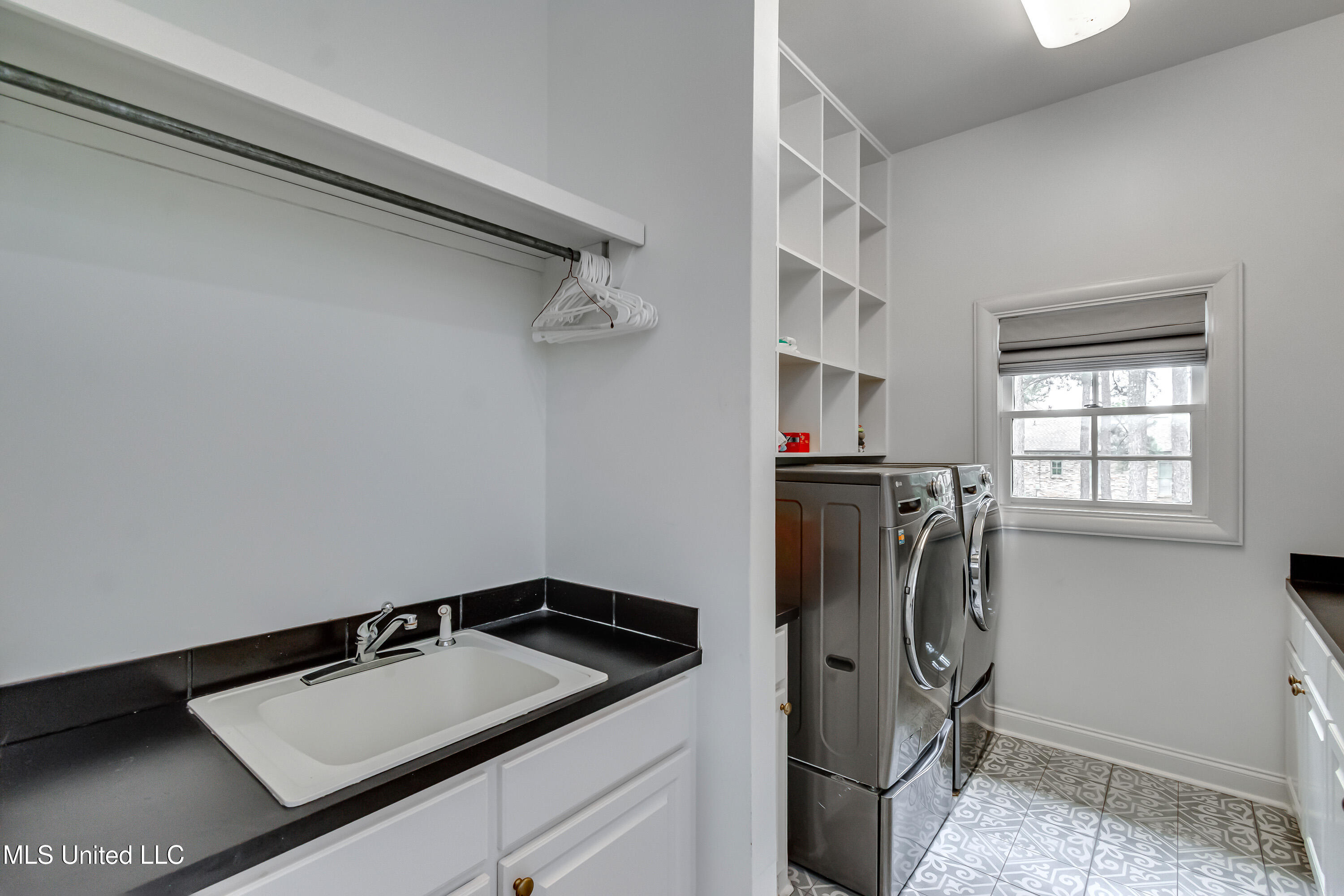 107 Chadwyck Court Property Photo 41