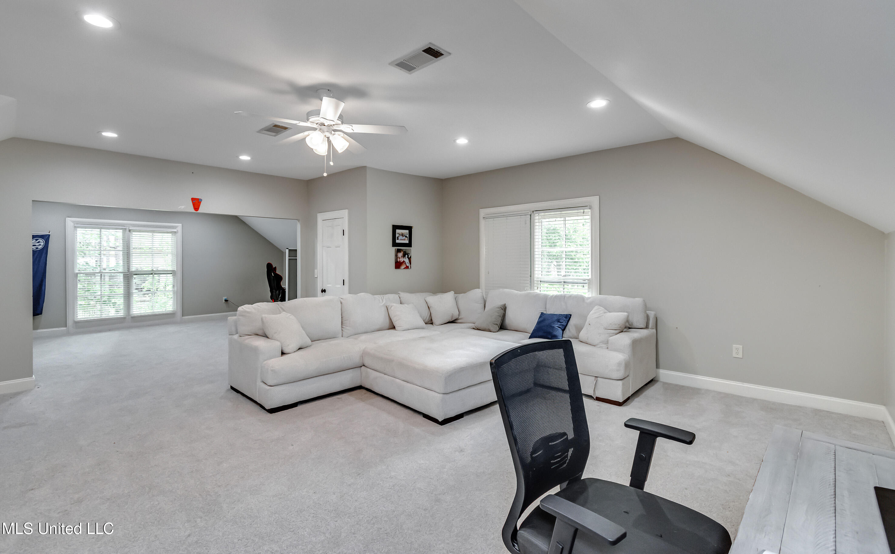 107 Chadwyck Court Property Photo 42