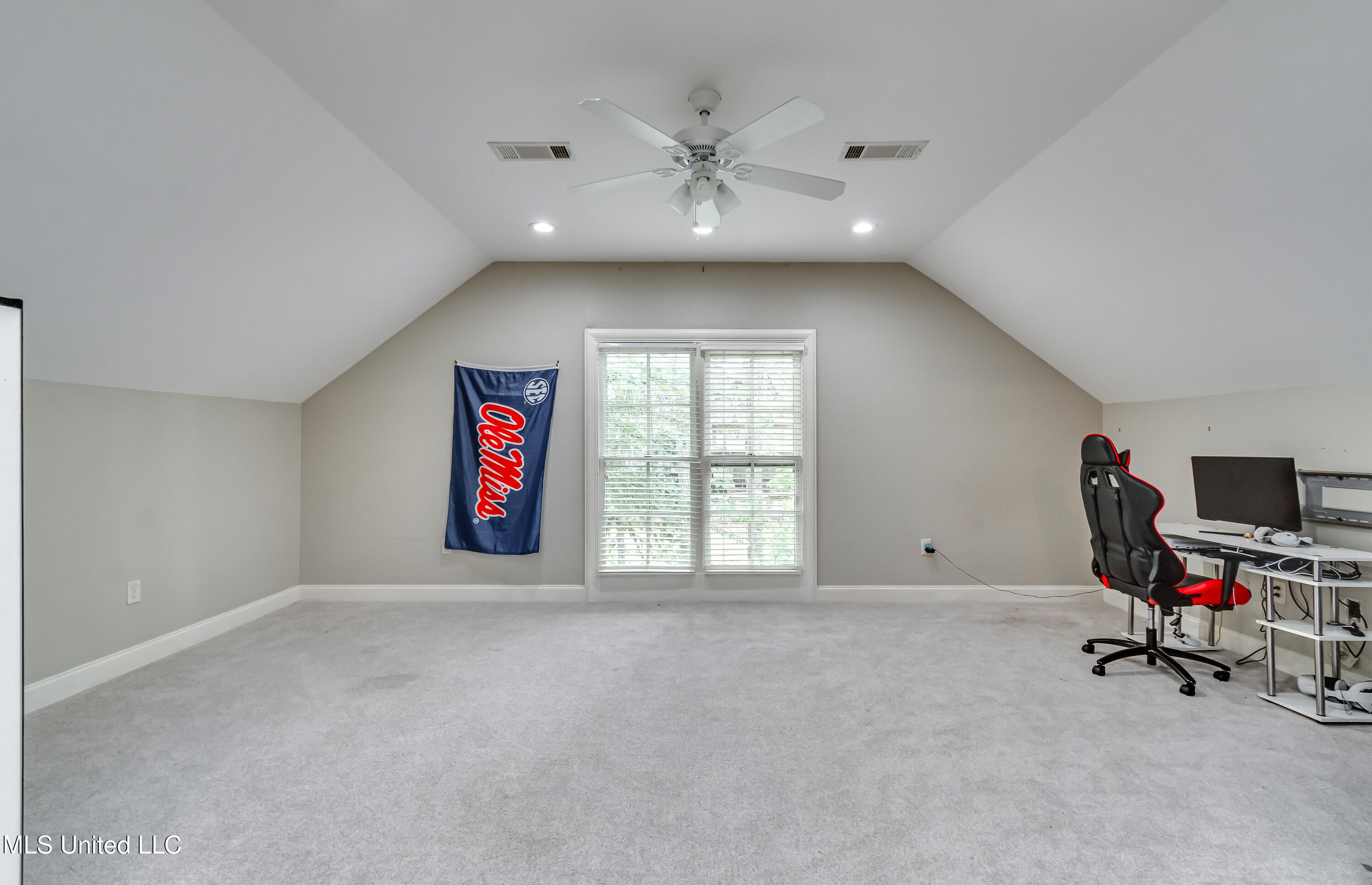 107 Chadwyck Court Property Photo 43