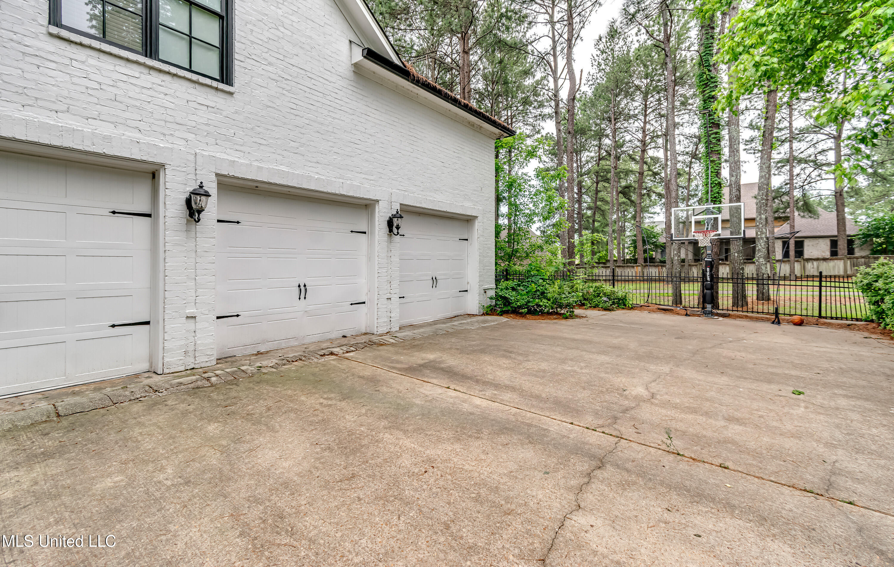 107 Chadwyck Court Property Photo 57
