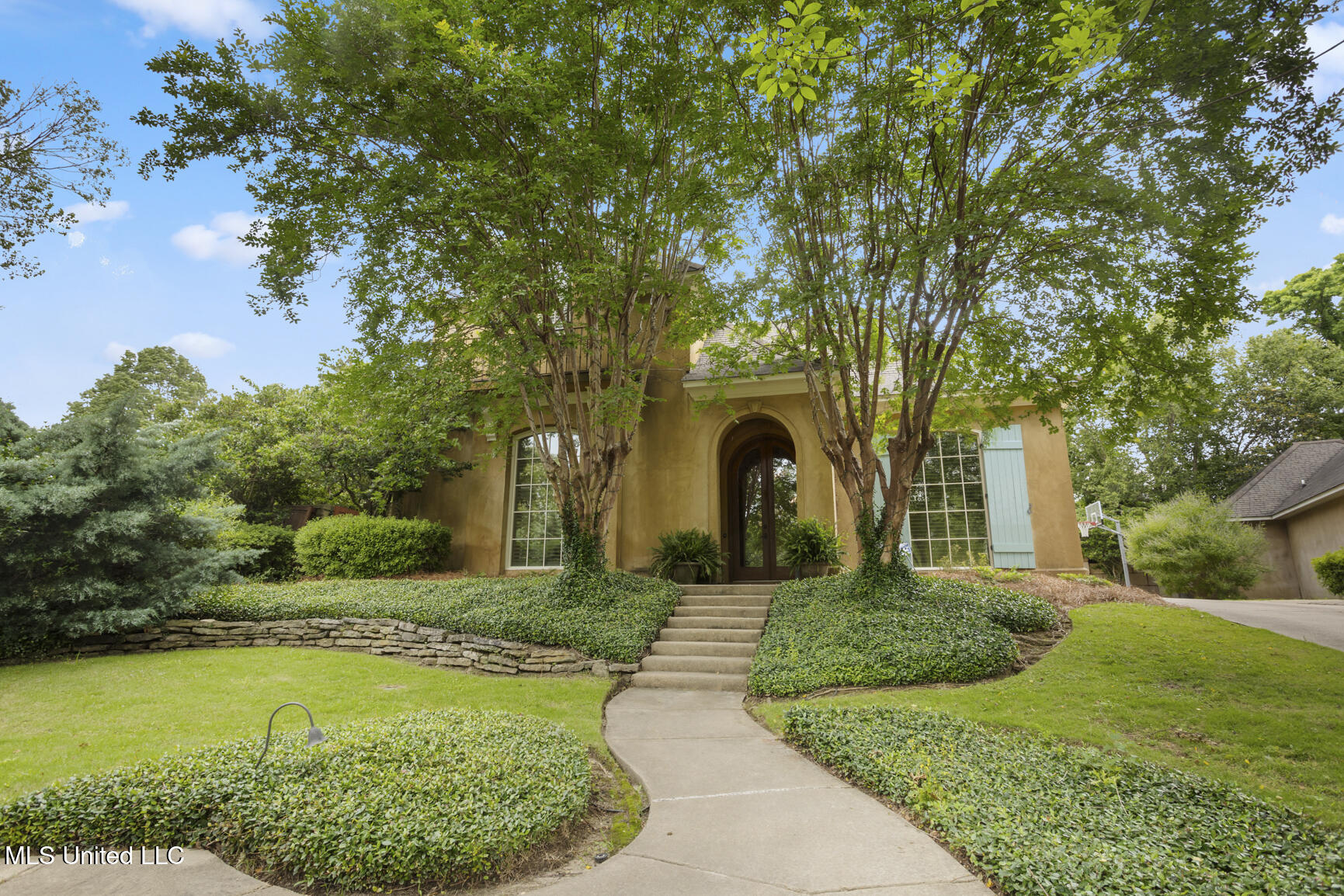 20 Winterfield Drive Property Photo 1