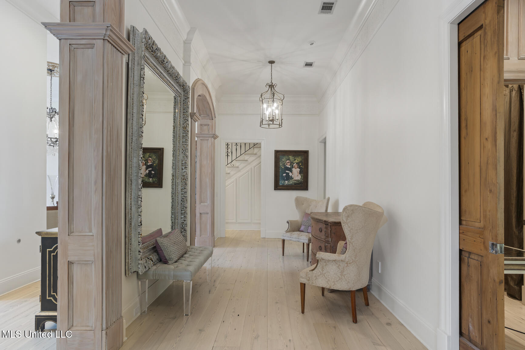 20 Winterfield Drive Property Photo 2