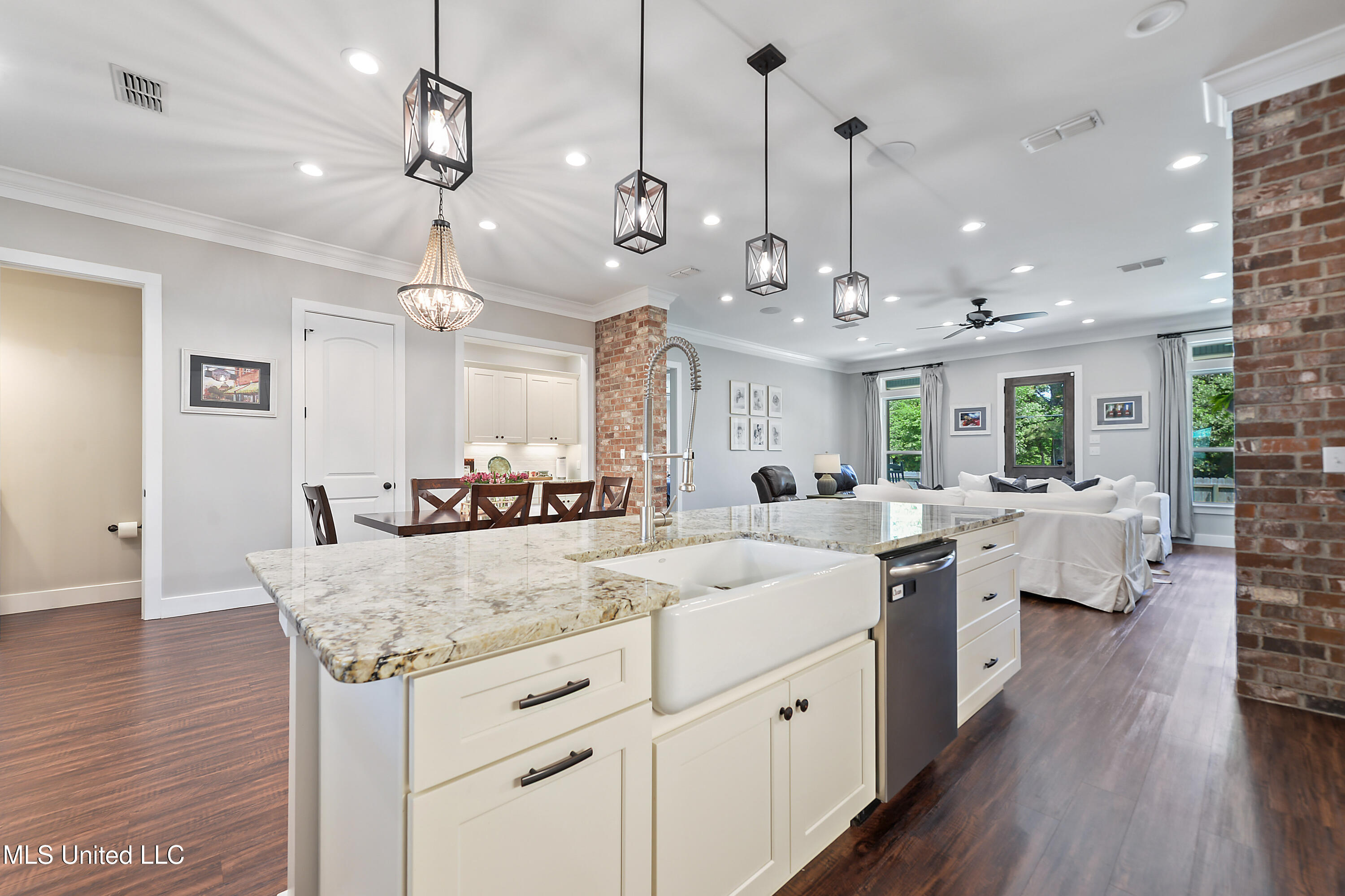 802 Old Spanish Trail Property Photo 7