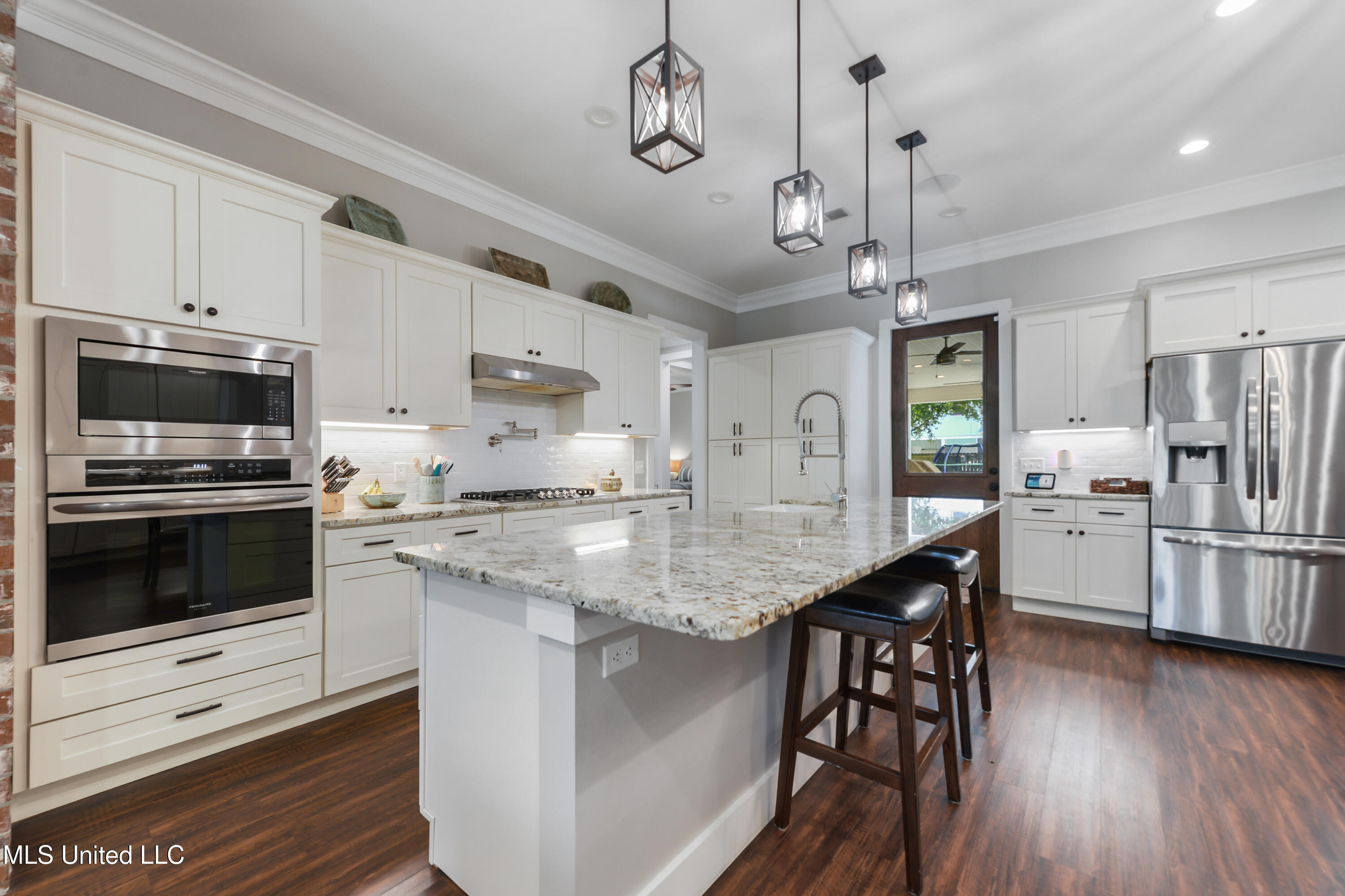 802 Old Spanish Trail Property Photo 9