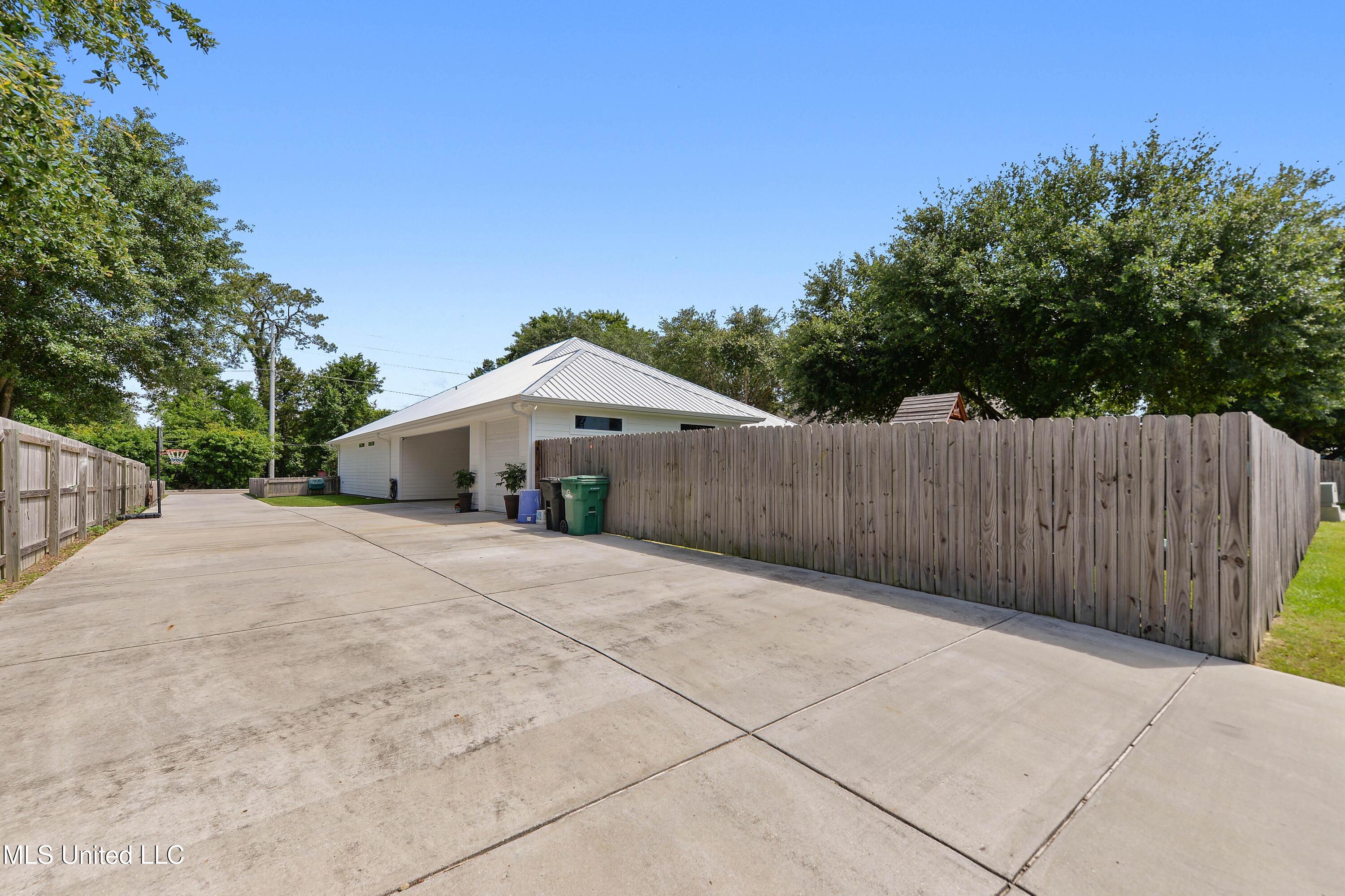 802 Old Spanish Trail Property Photo 27