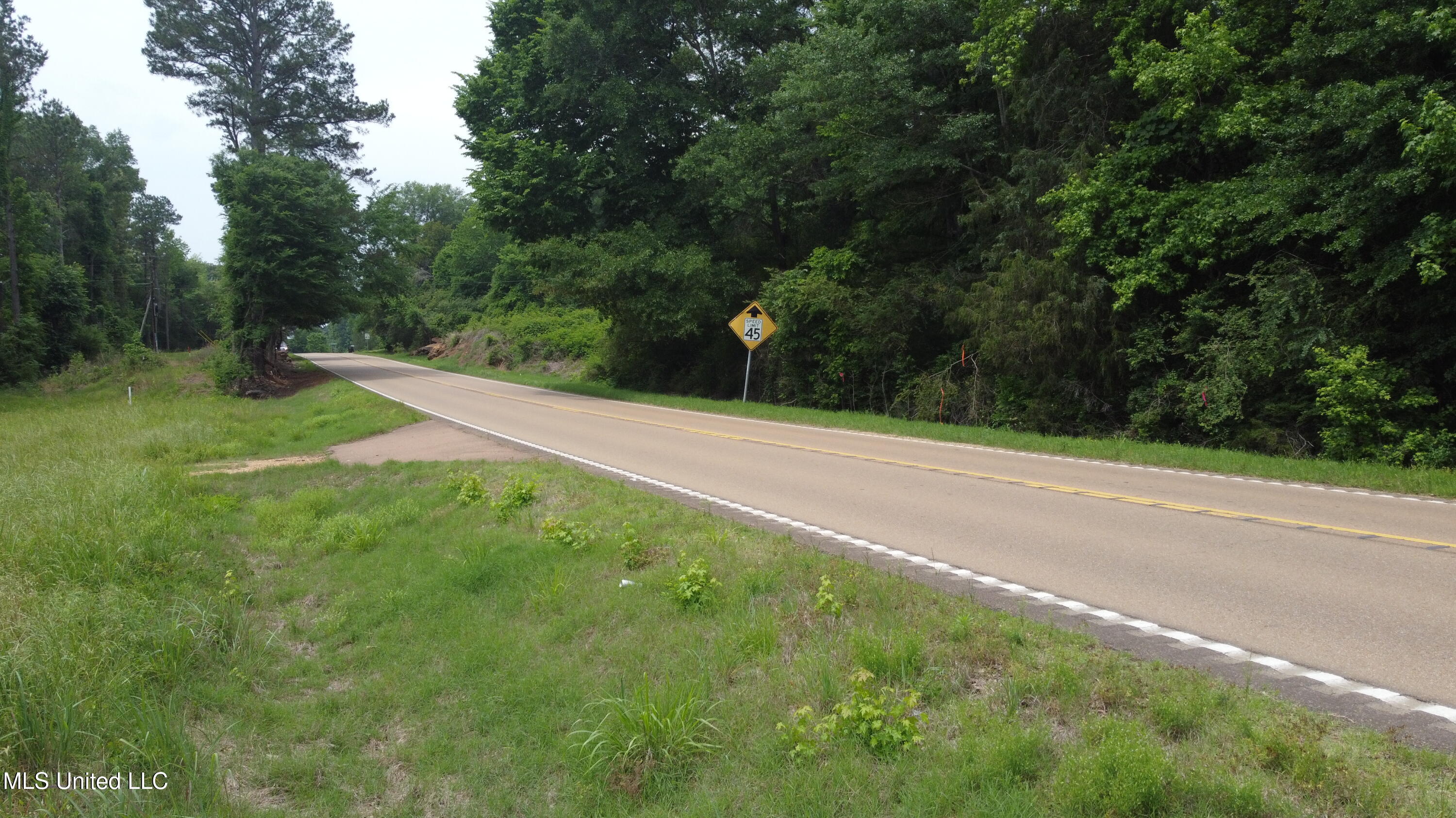 Highway 4 E Property Photo 1