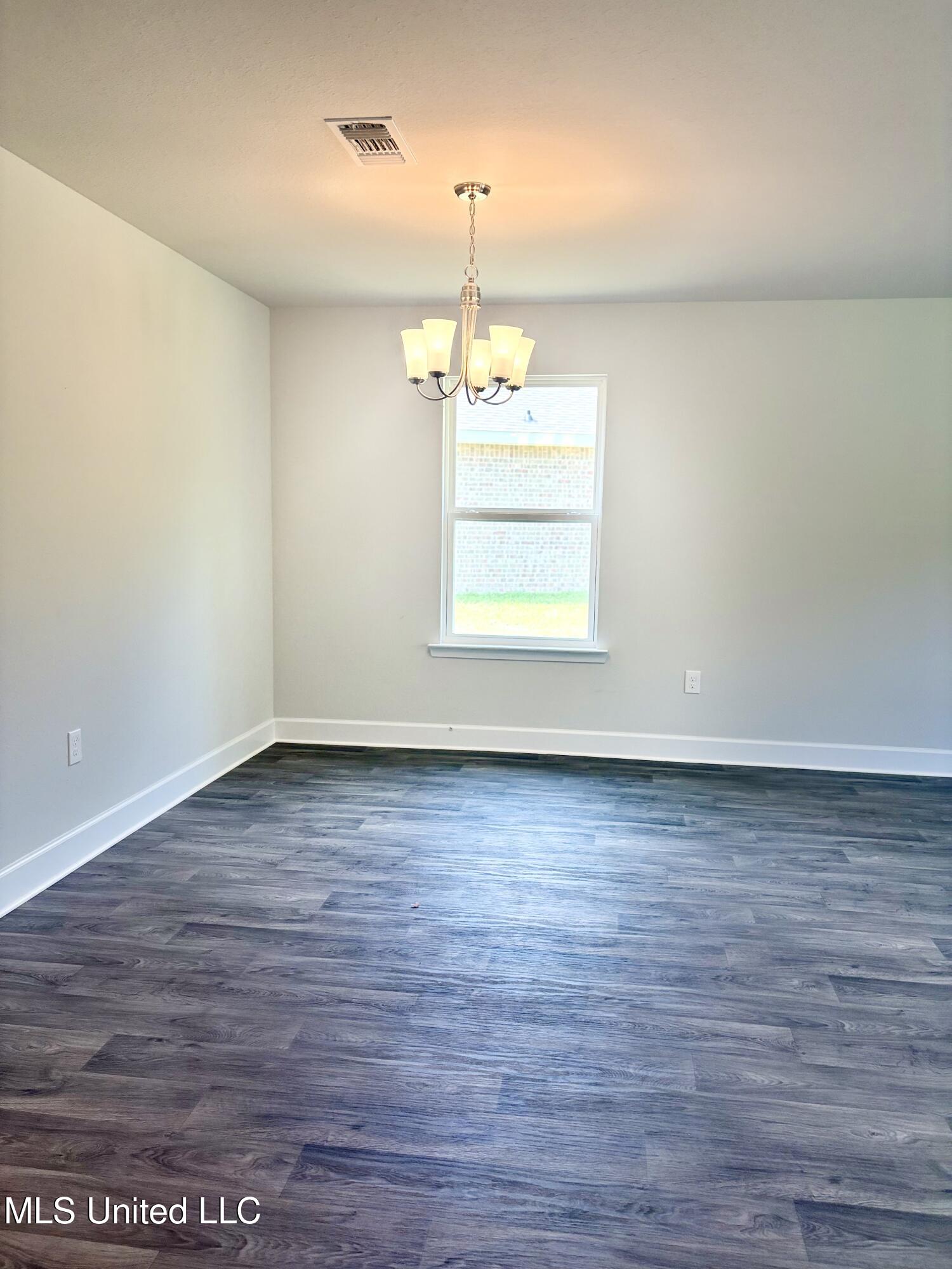 18051 Tiffany Renee Drive Property Photo 7