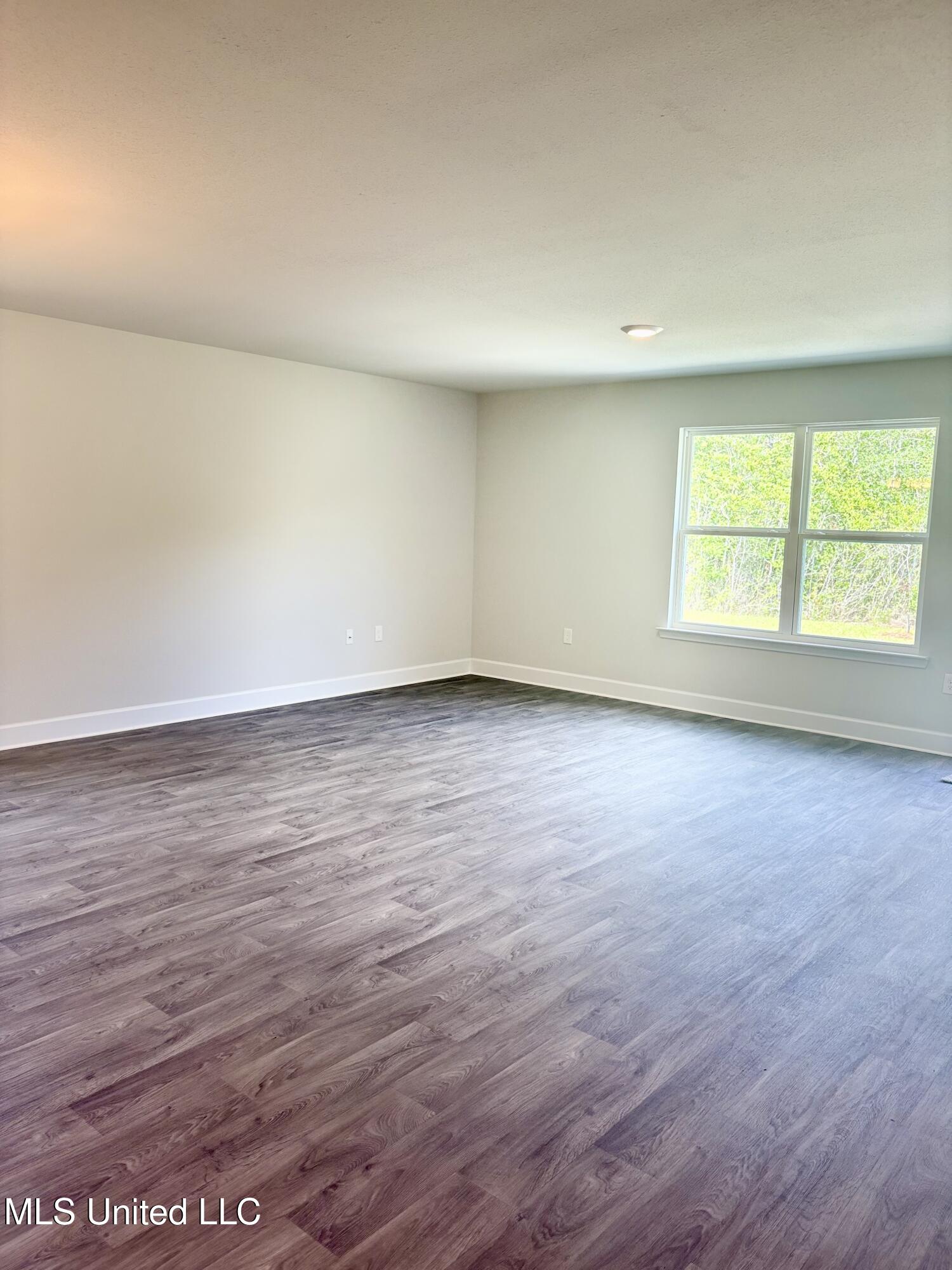 18051 Tiffany Renee Drive Property Photo 9