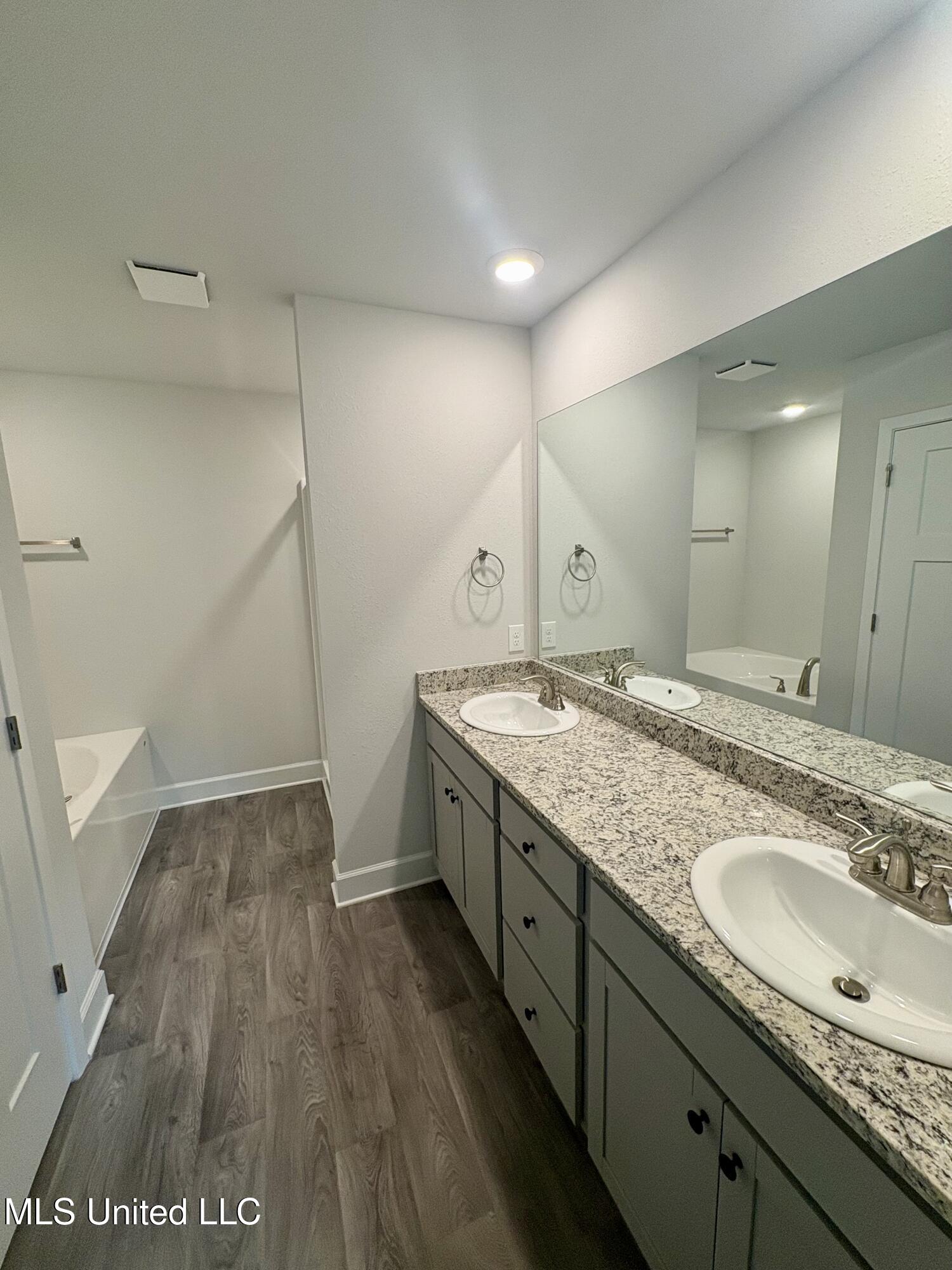 18051 Tiffany Renee Drive Property Photo 19