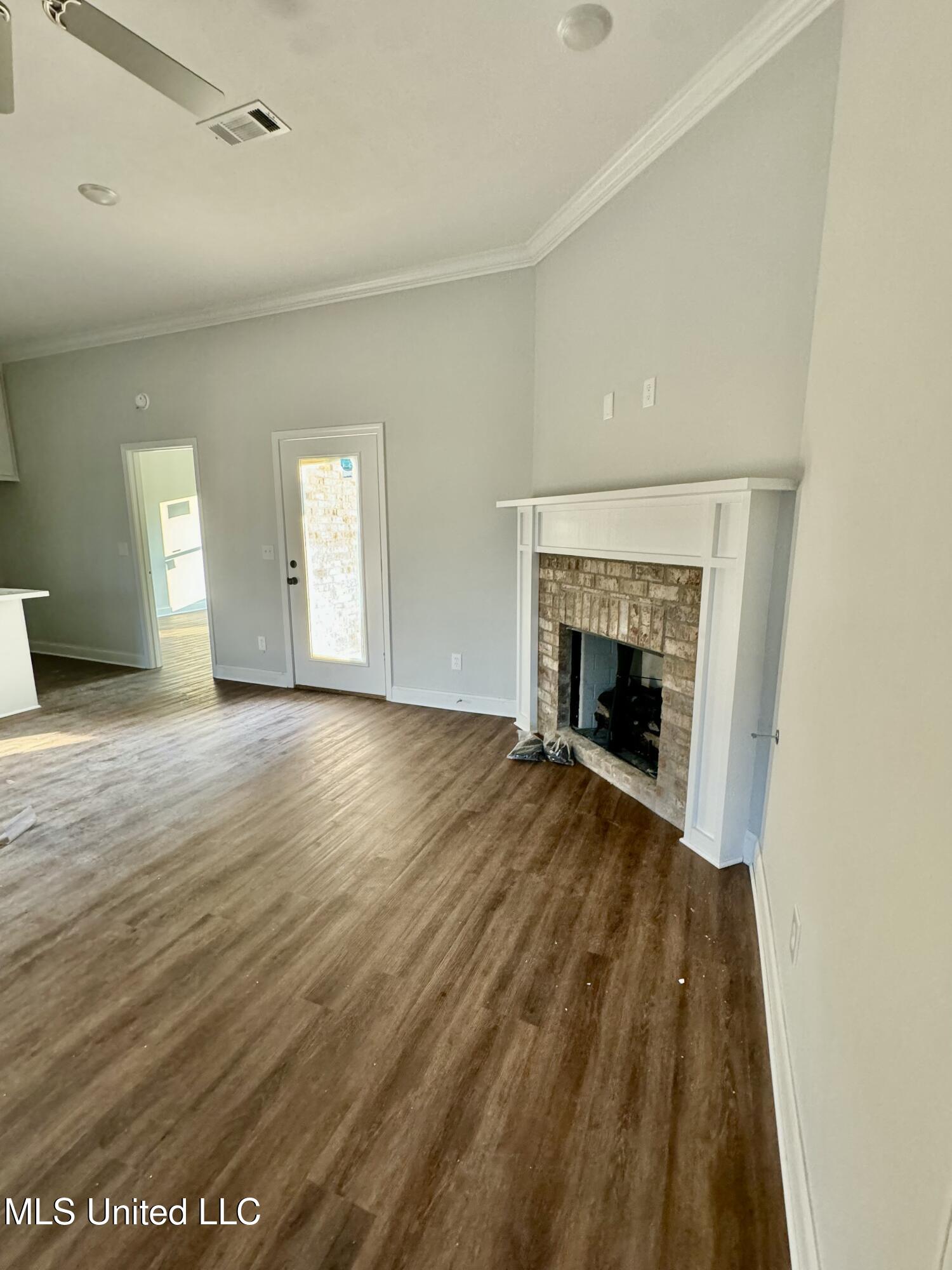 337 Willow Way Property Photo 3