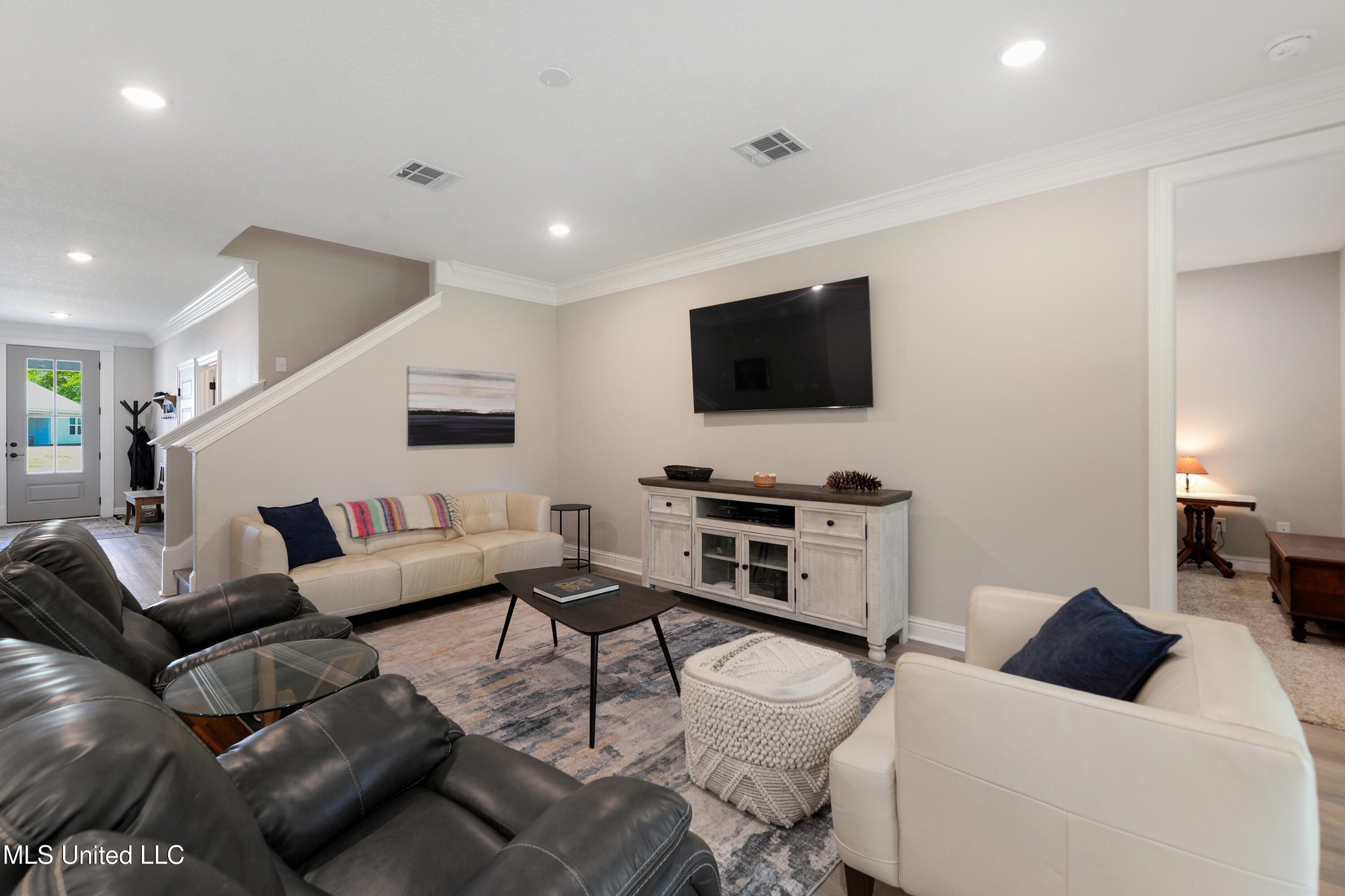 6705 Afton Cove Property Photo 3