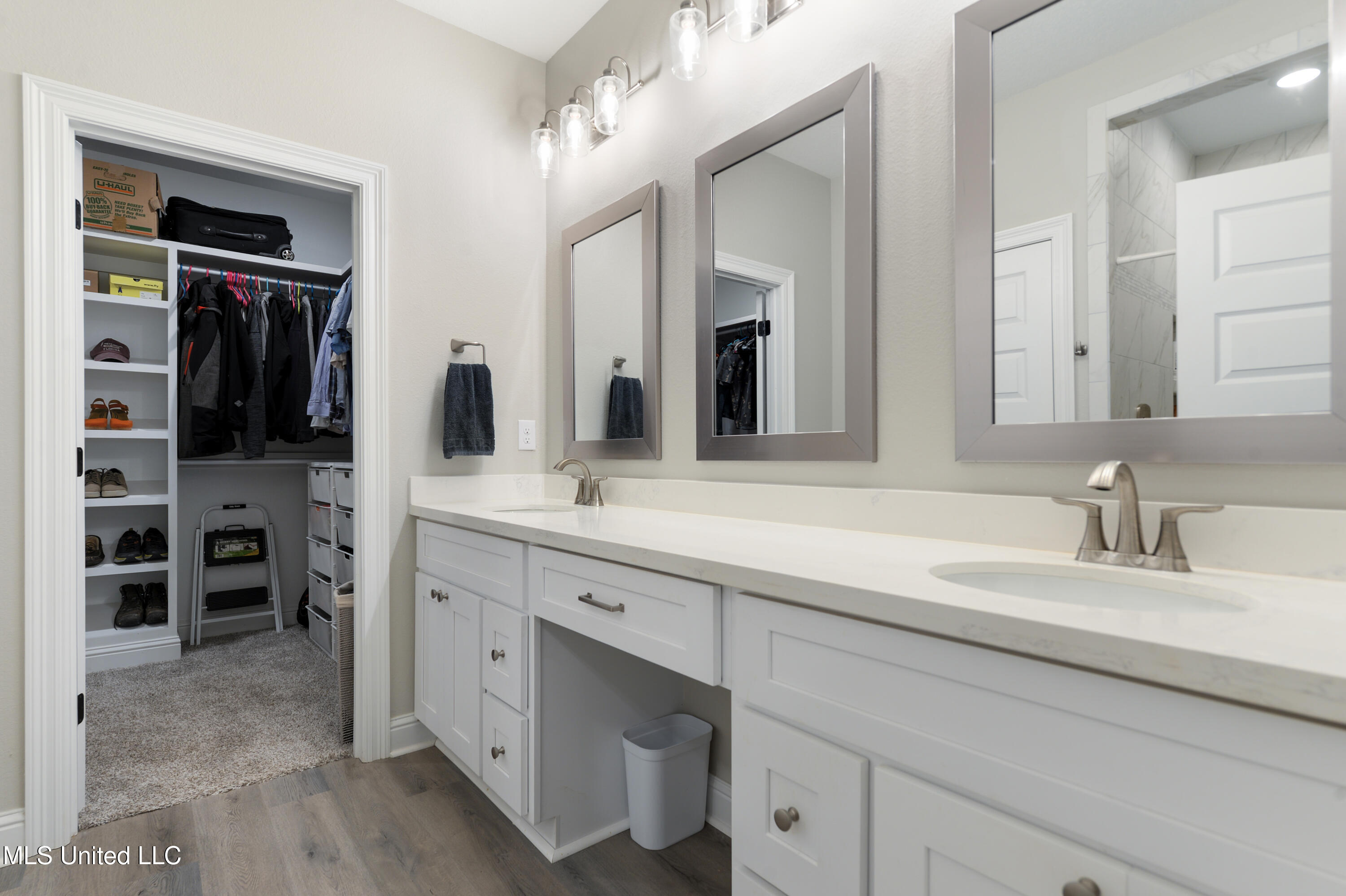 6705 Afton Cove Property Photo 5