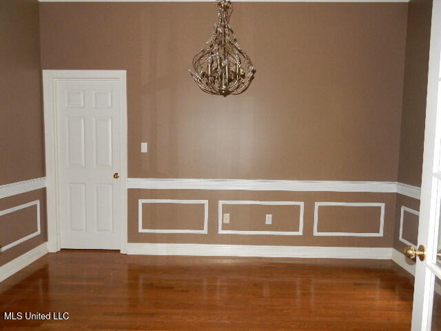 8 Auburn Lane Property Photo 11