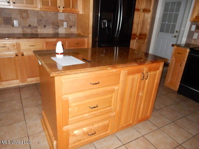 8 Auburn Lane Property Photo 18