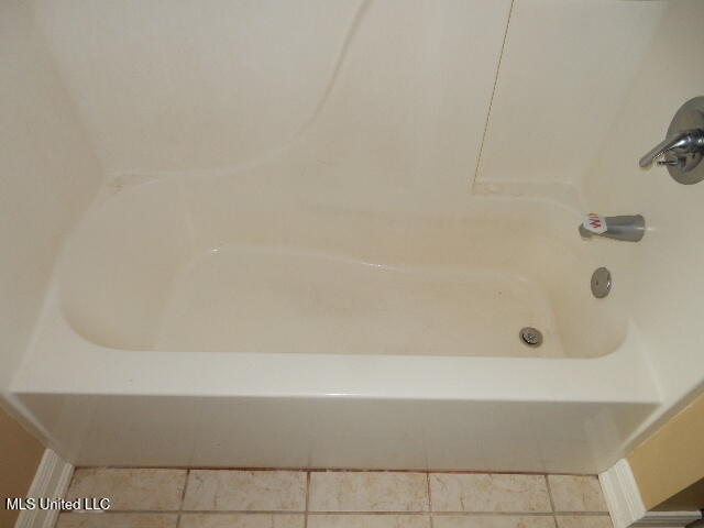 8 Auburn Lane Property Photo 21