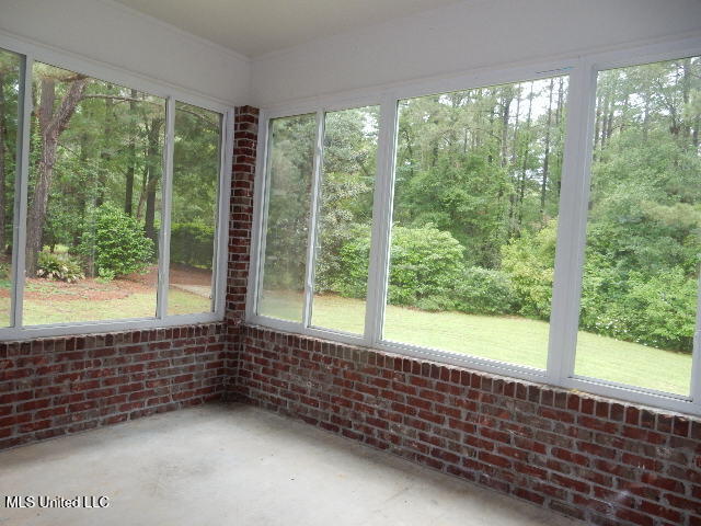 8 Auburn Lane Property Photo 43