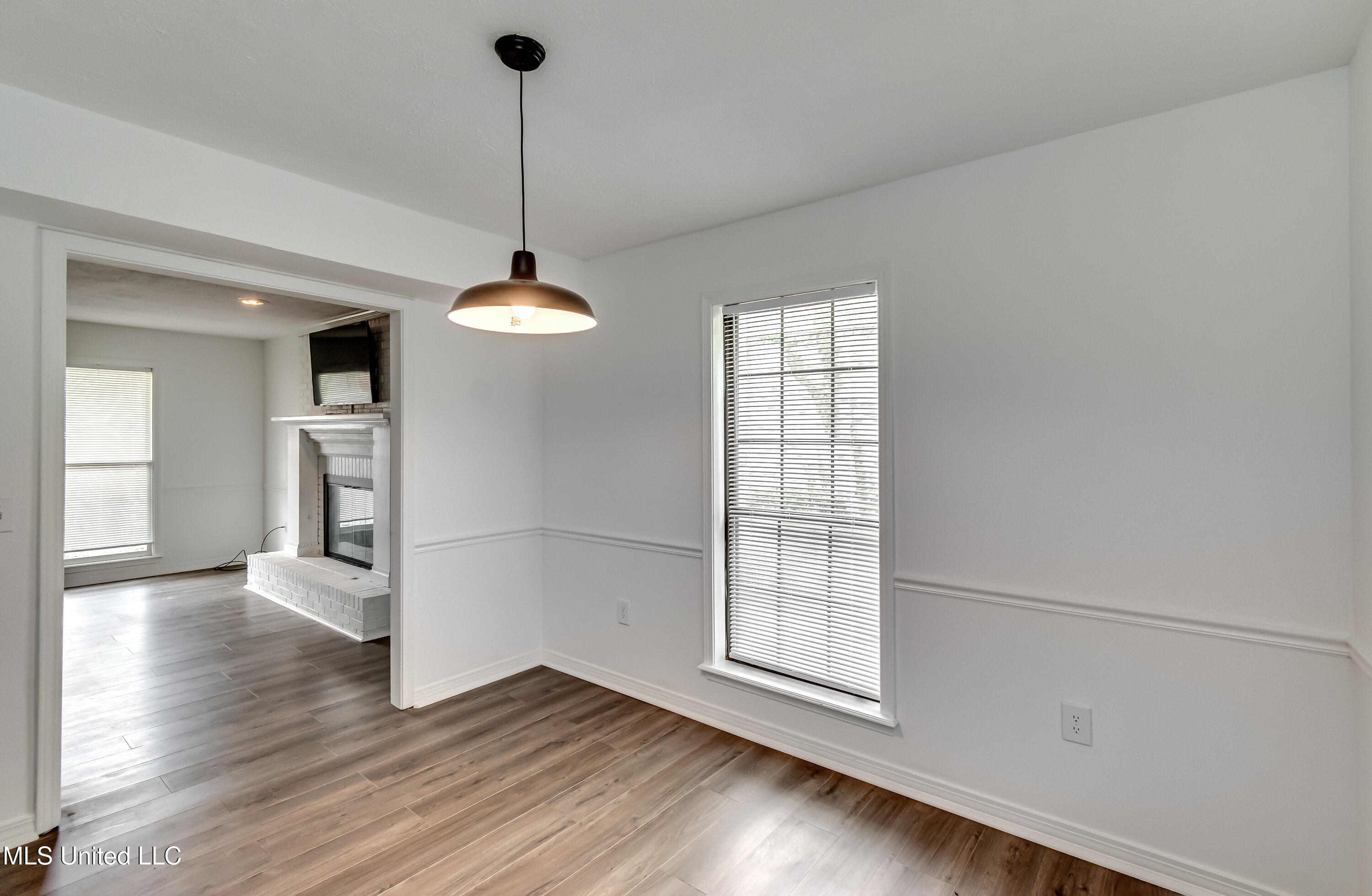 735 Wicklow Place Property Photo 13