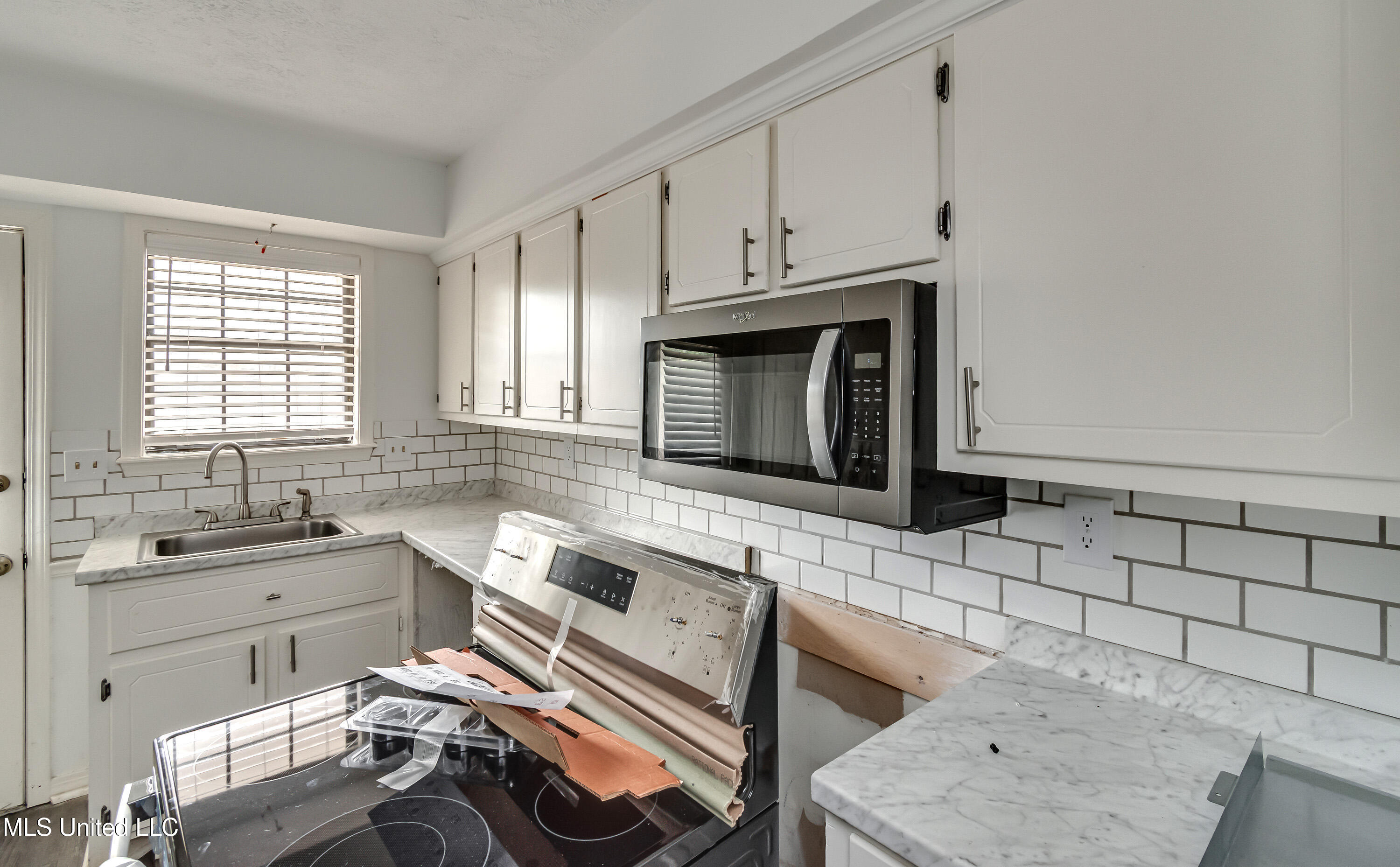 735 Wicklow Place Property Photo 16