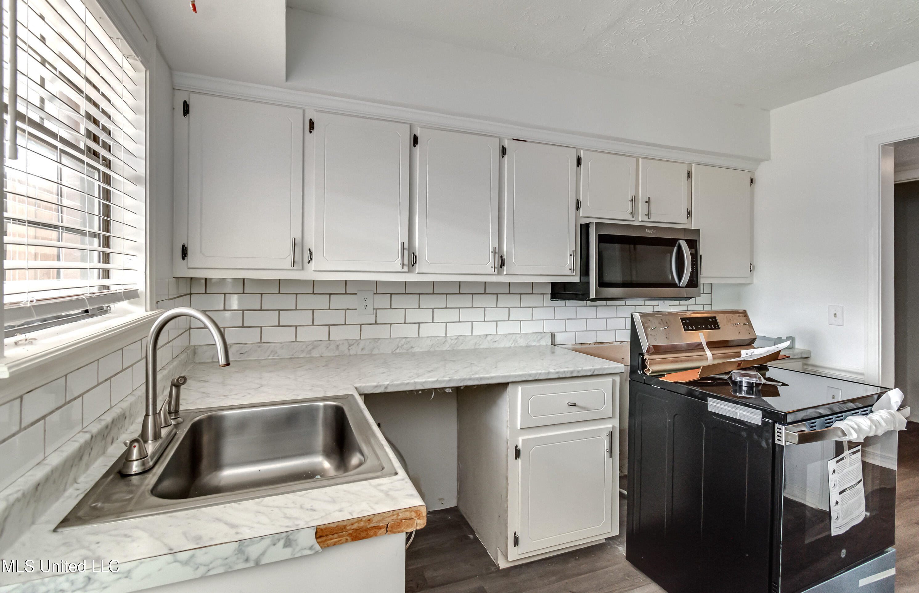 735 Wicklow Place Property Photo 19