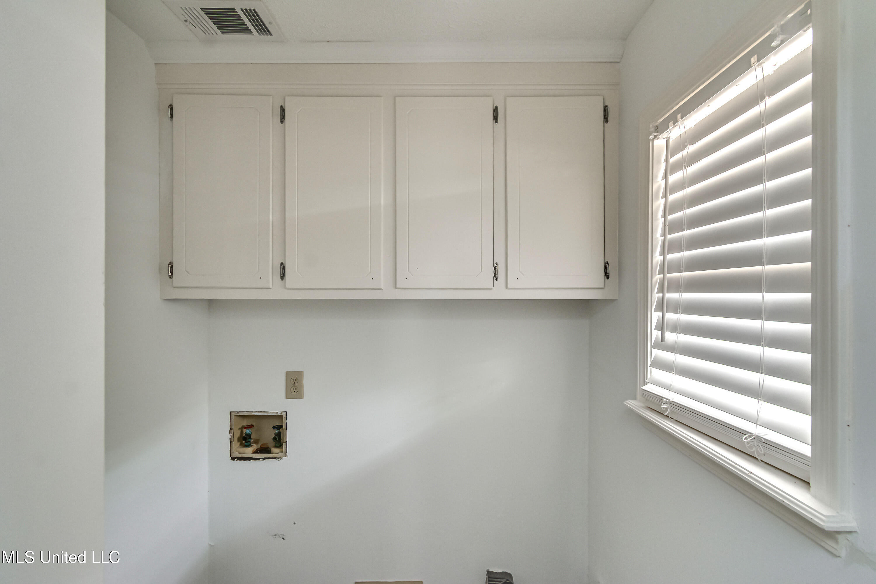 735 Wicklow Place Property Photo 21