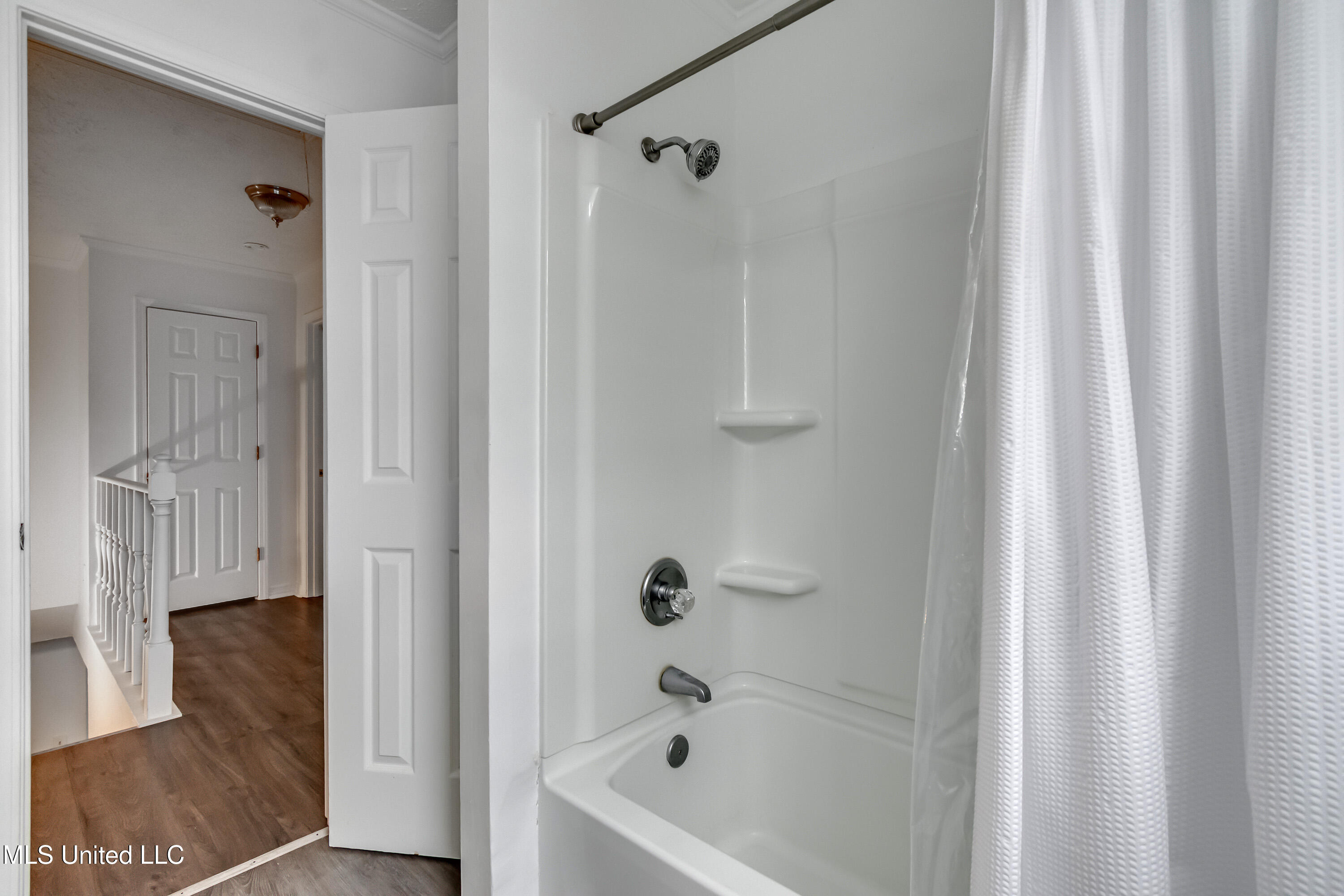 735 Wicklow Place Property Photo 23