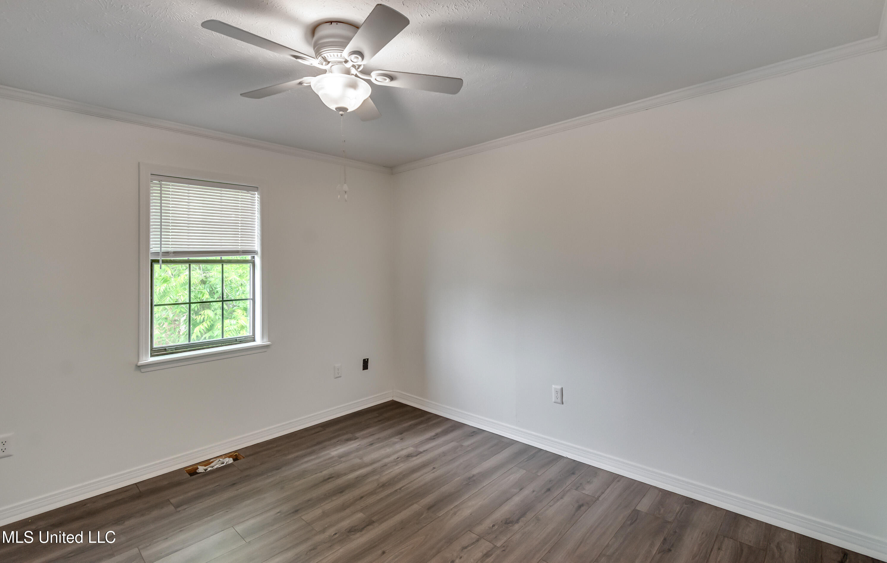 735 Wicklow Place Property Photo 25