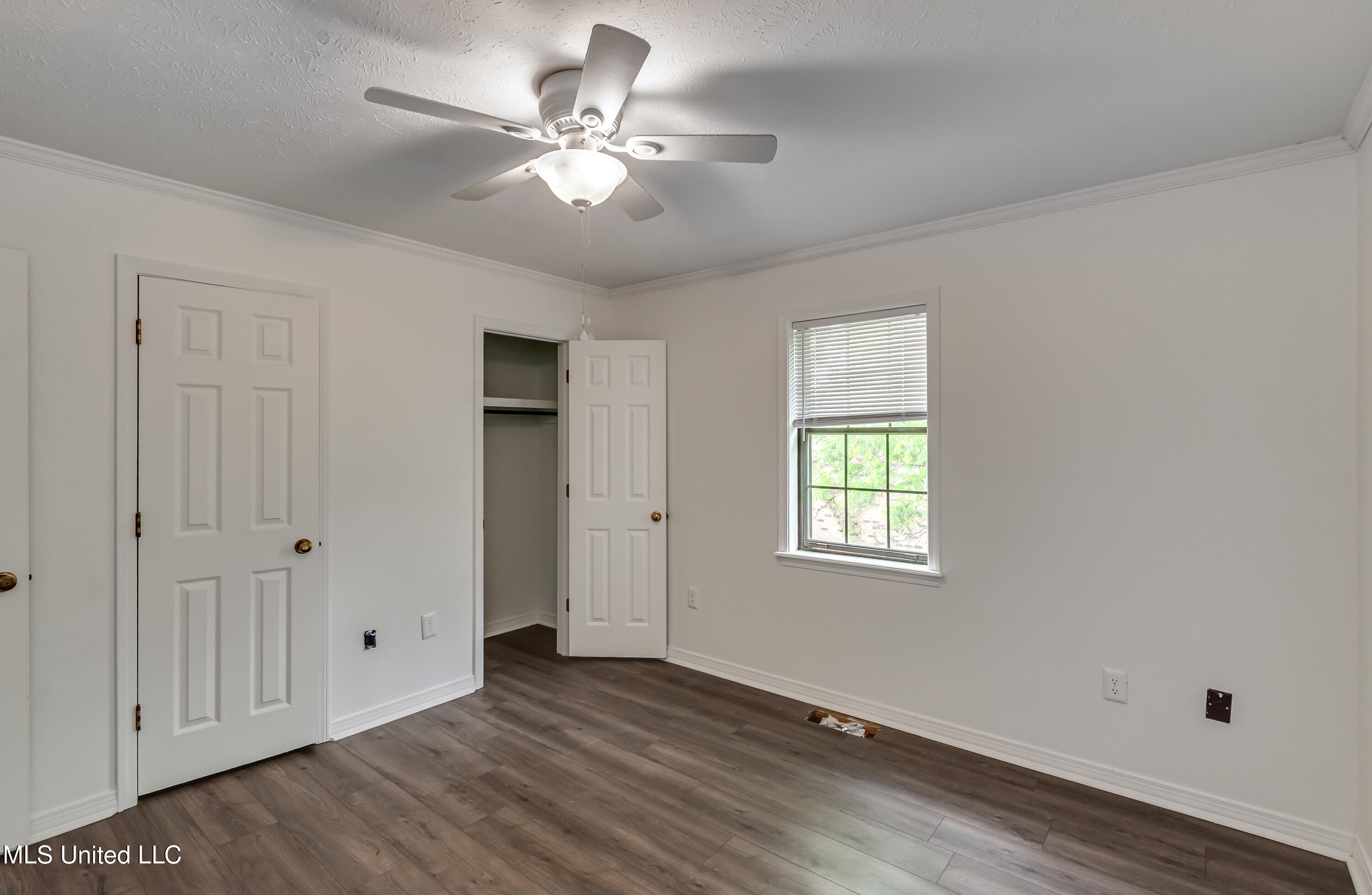 735 Wicklow Place Property Photo 26