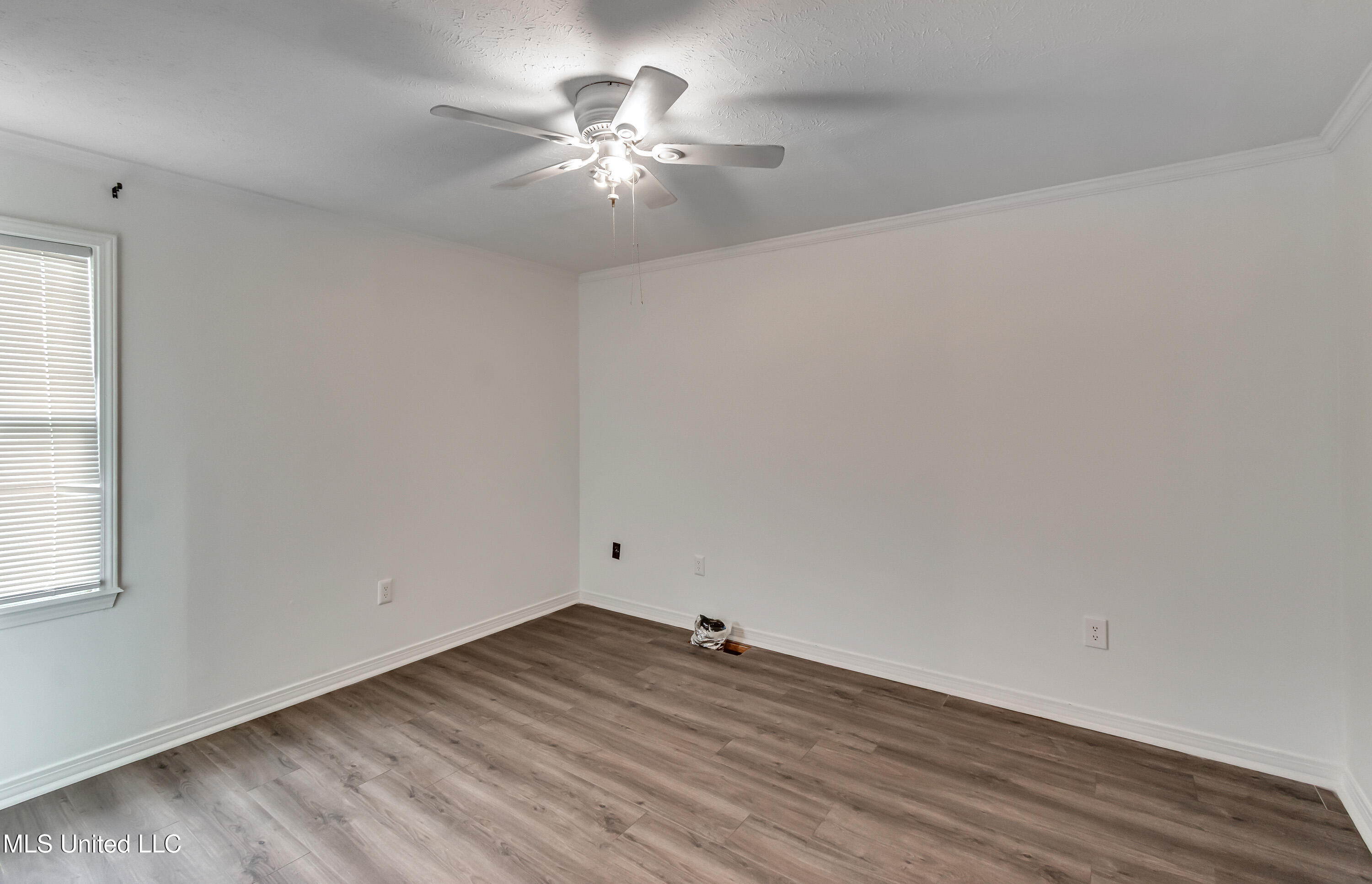 735 Wicklow Place Property Photo 28