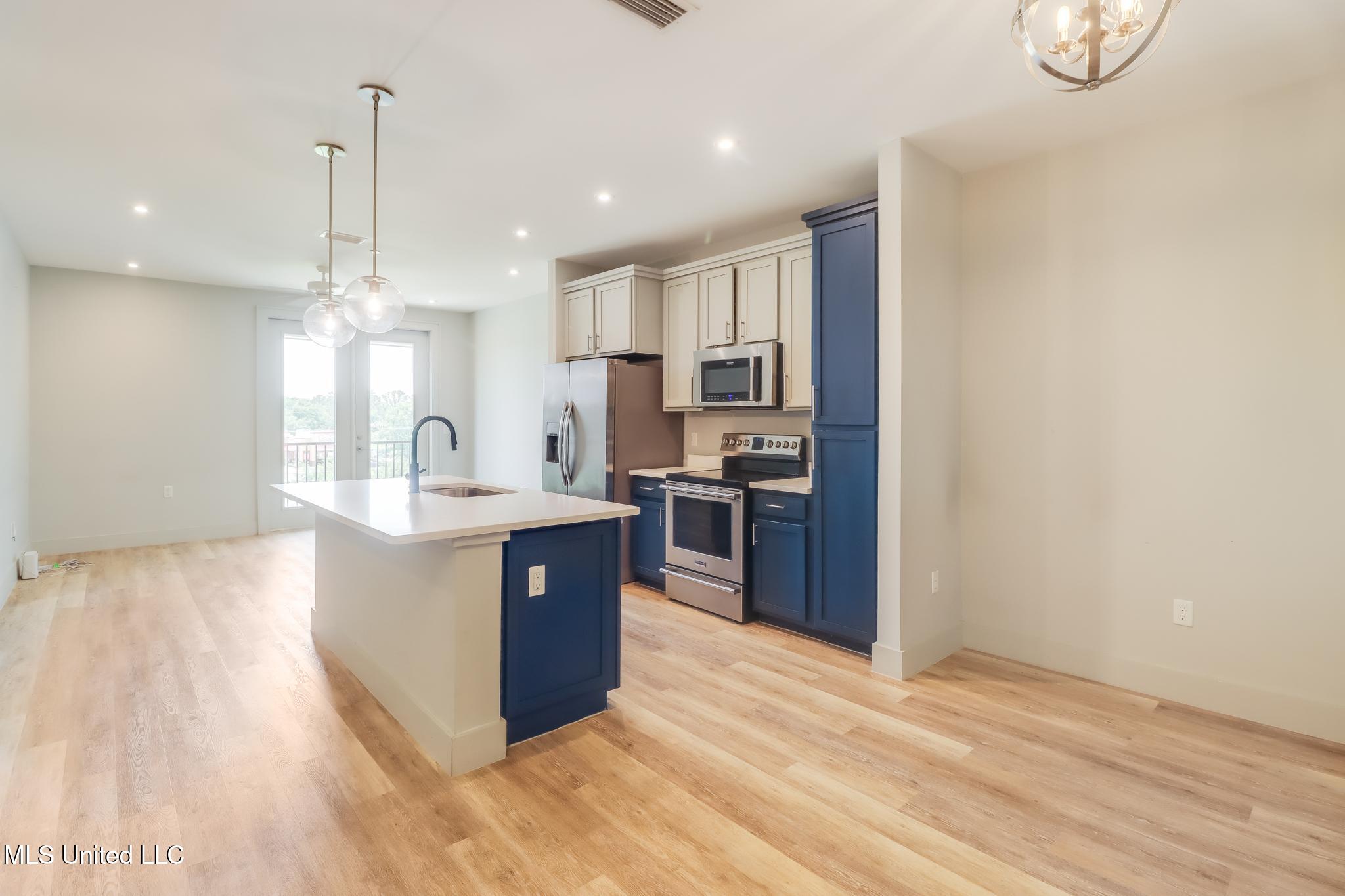 2501 Bienville Boulevard Property Photo 2