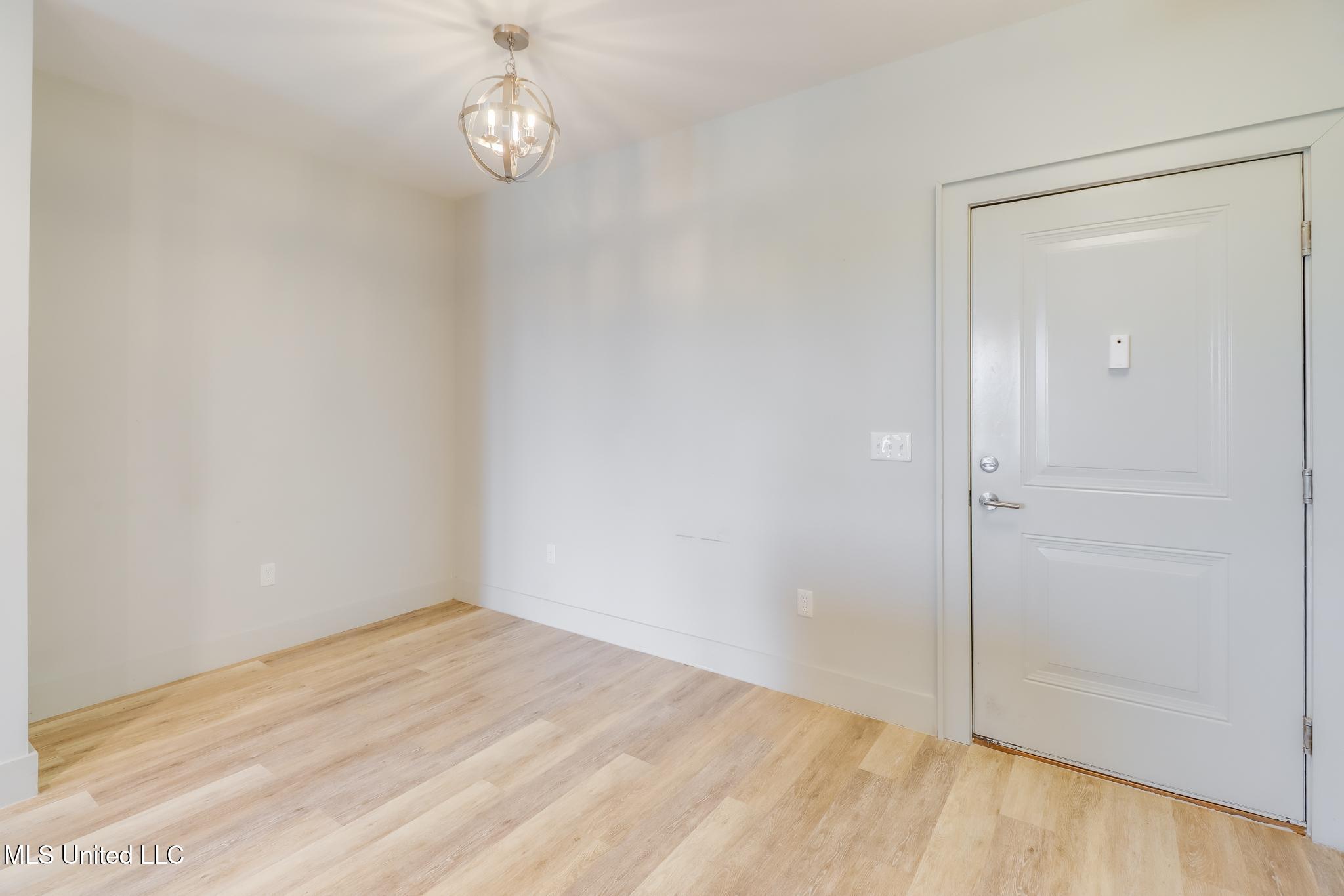 2501 Bienville Boulevard Property Photo 3