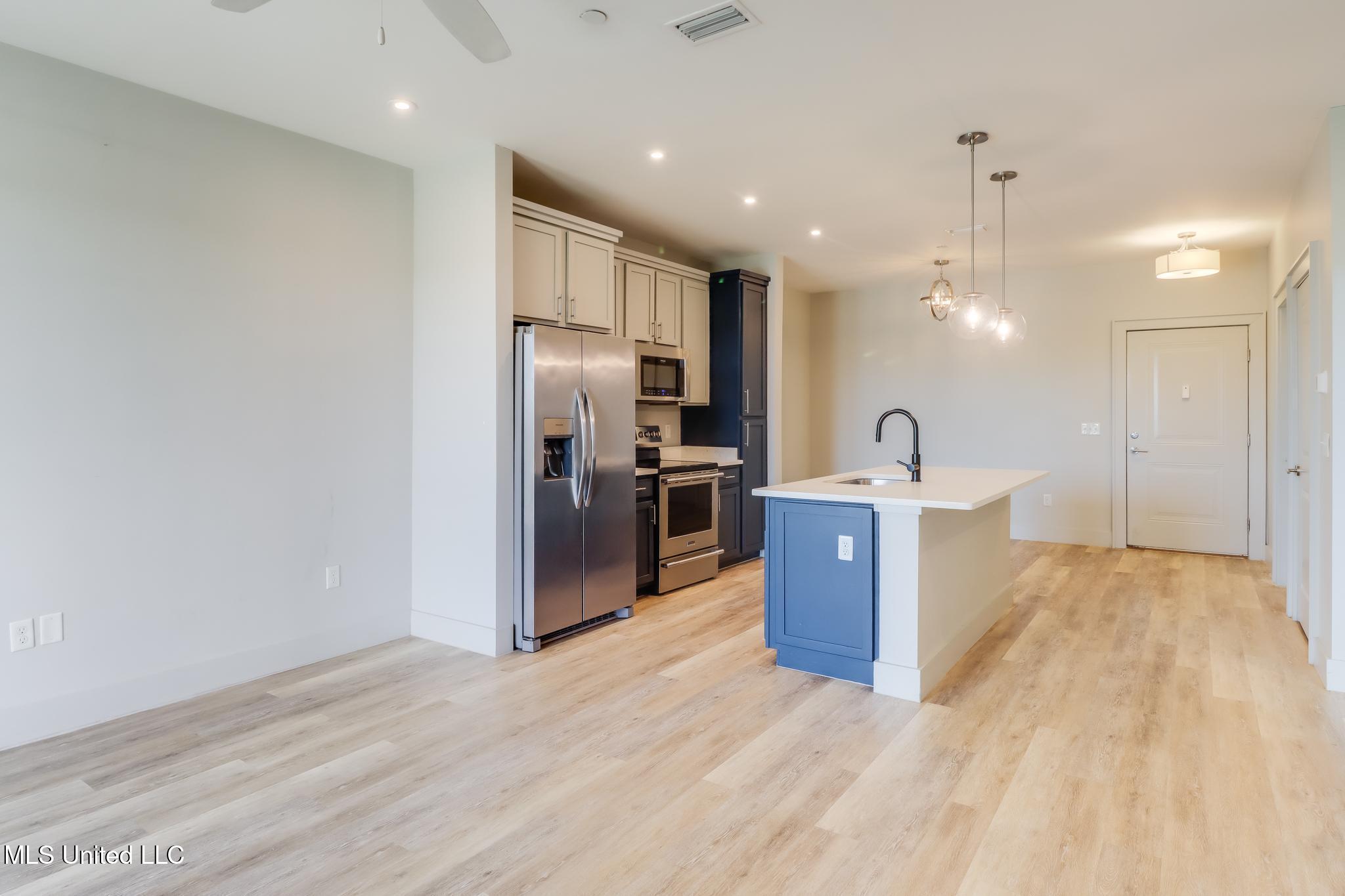 2501 Bienville Boulevard Property Photo 6