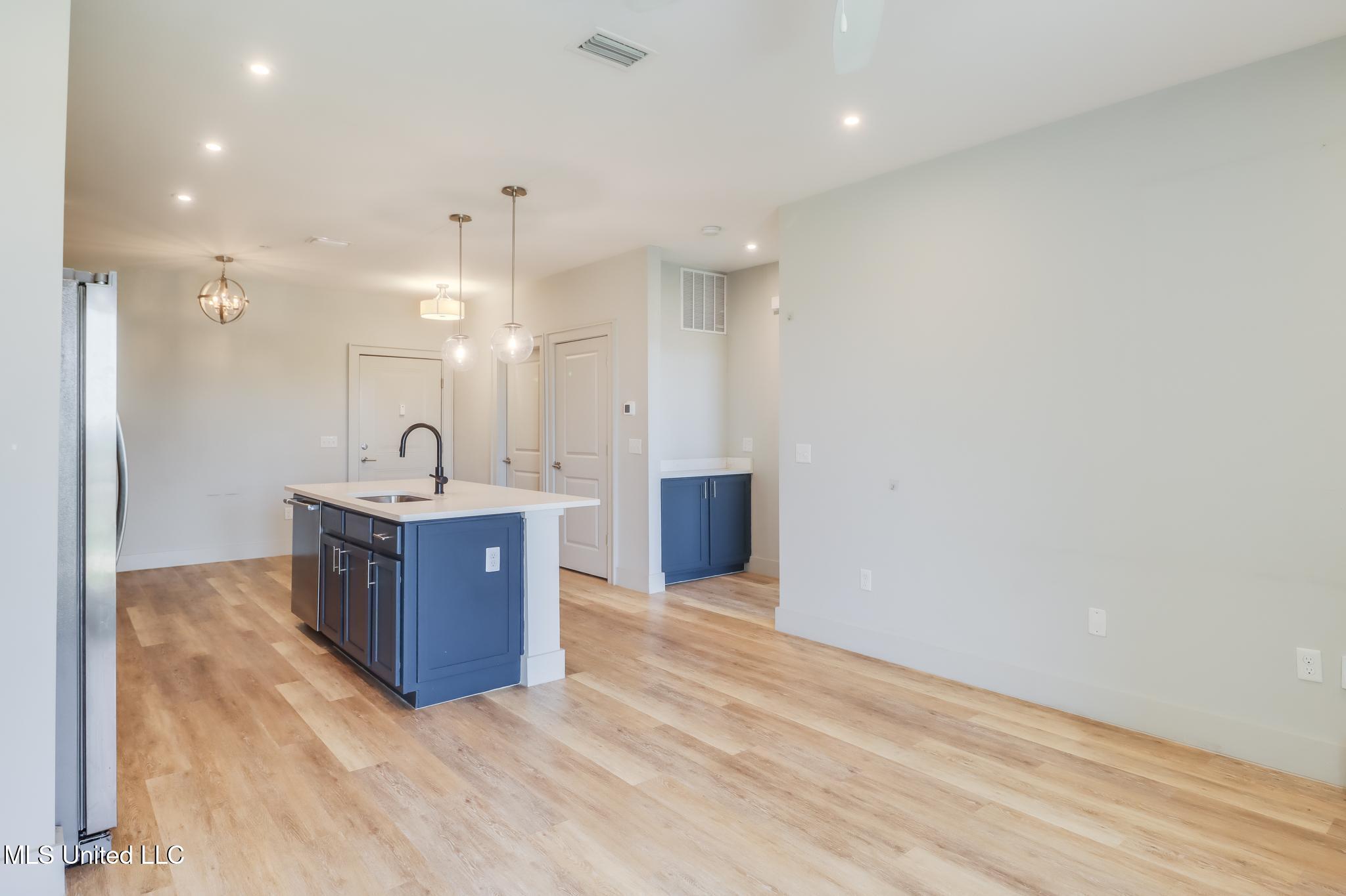 2501 Bienville Boulevard Property Photo 7