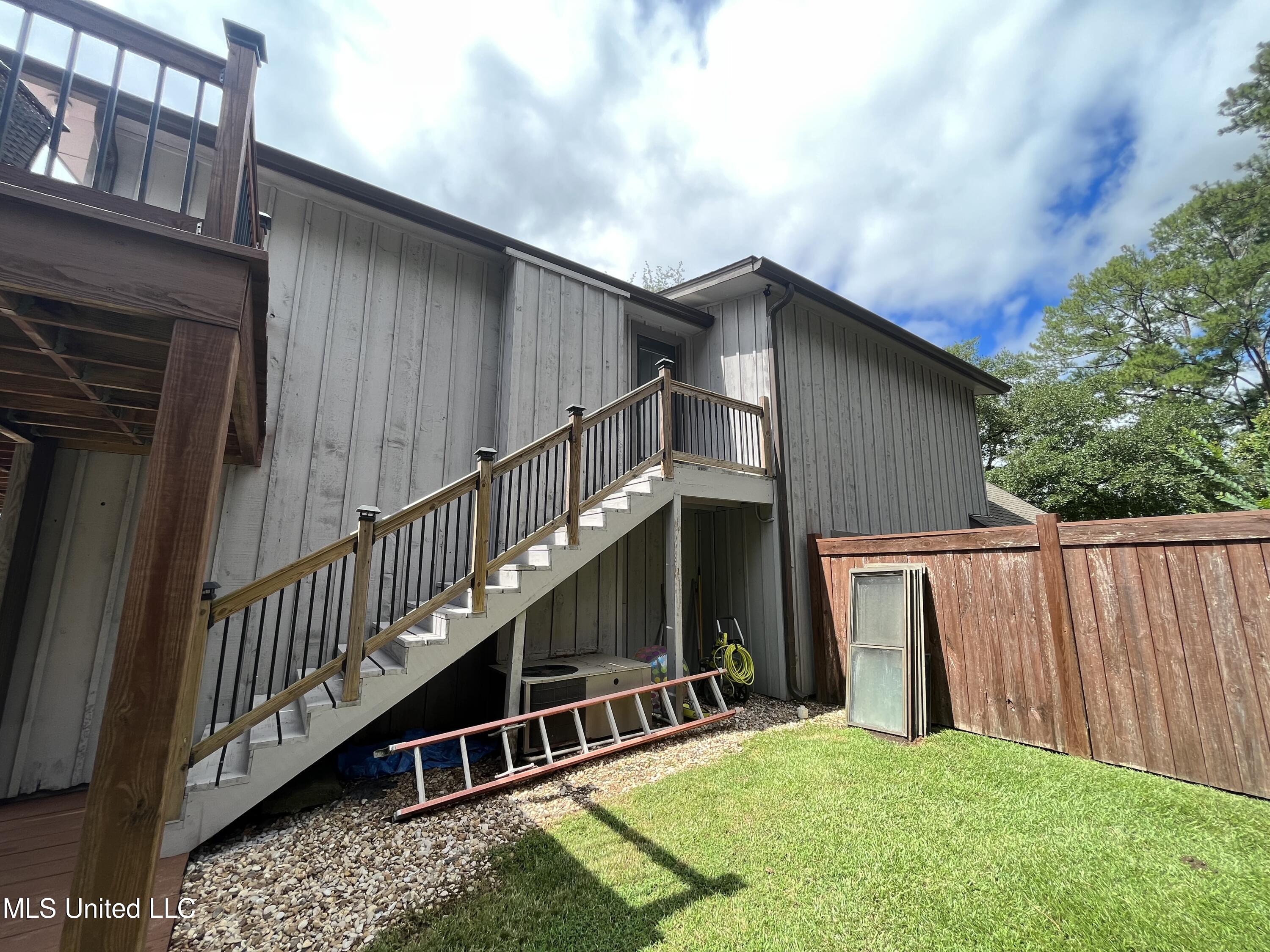 115 Lakeland Drive Property Photo 36