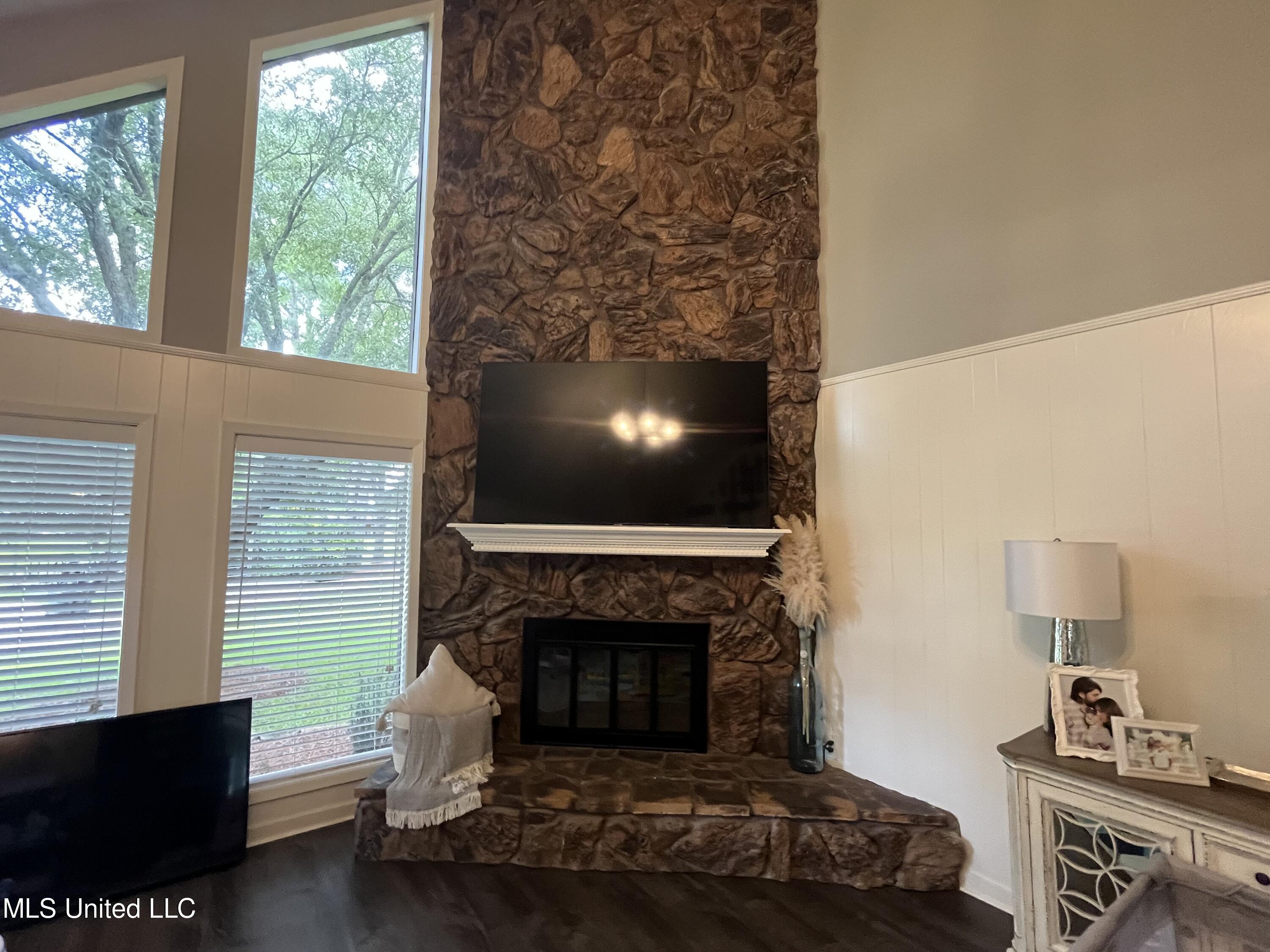 115 Lakeland Drive Property Photo 49