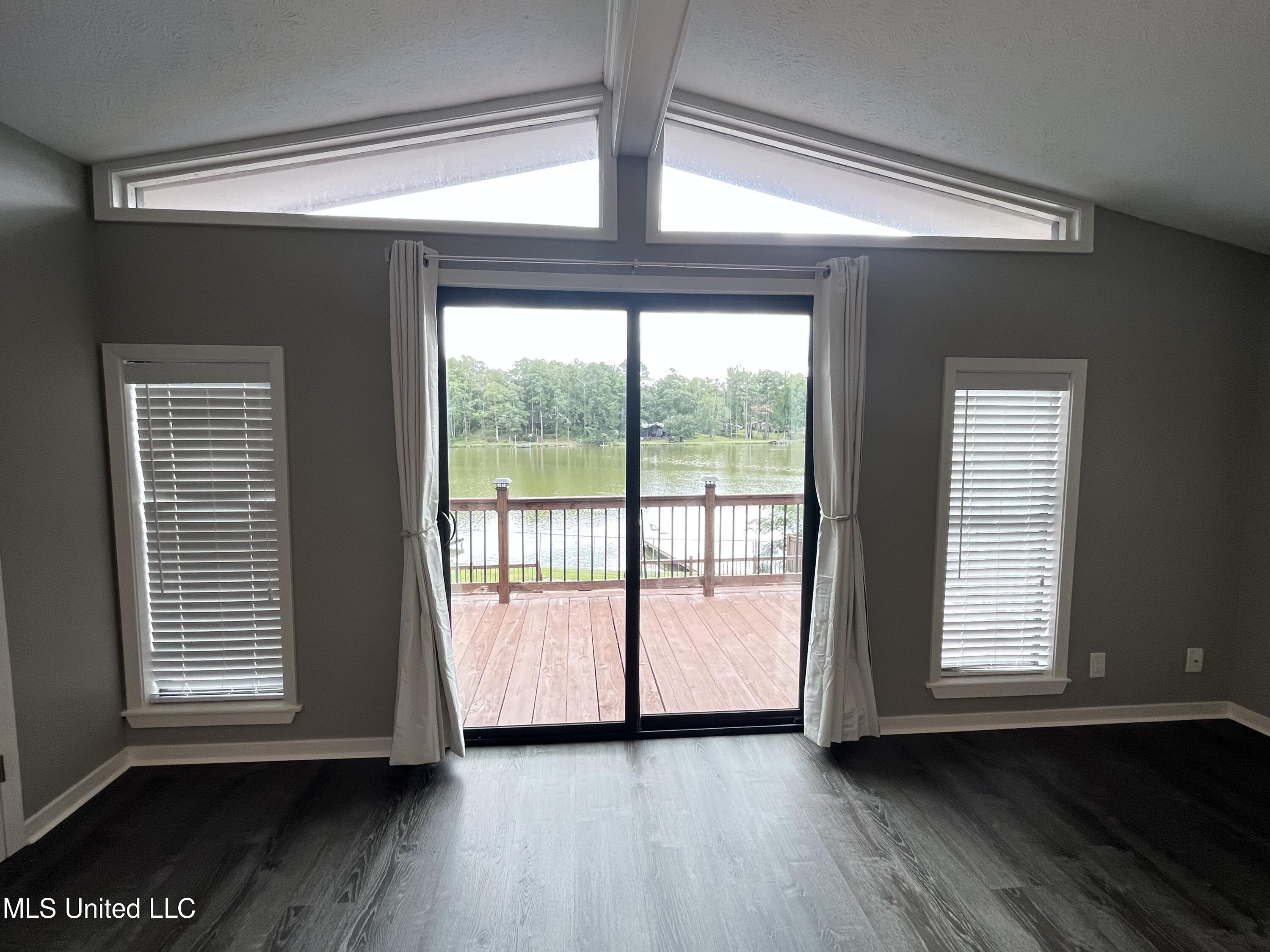 115 Lakeland Drive Property Photo 65
